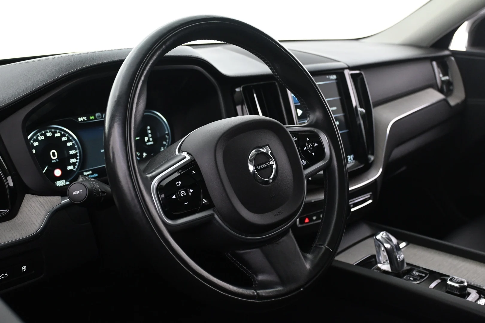 Car Image - 3SMB7hdZZefTWB4bY4GmSg