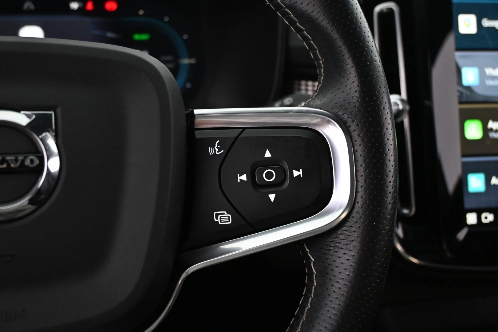 Car Image - 4303oW5TtQKTKQbotizraC