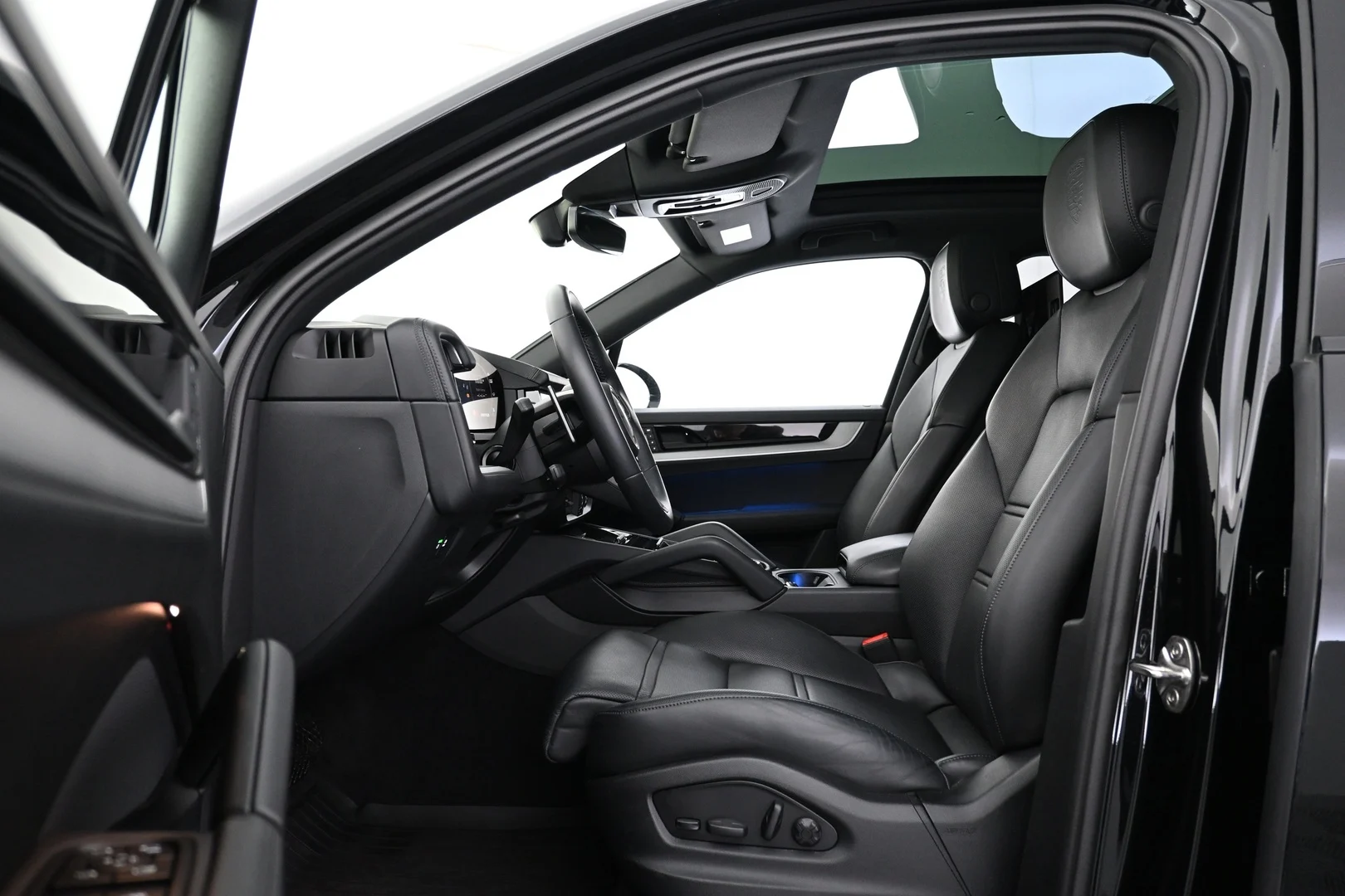 Car Image - 6Qnnb3i8RqVrWucWlTYx9d