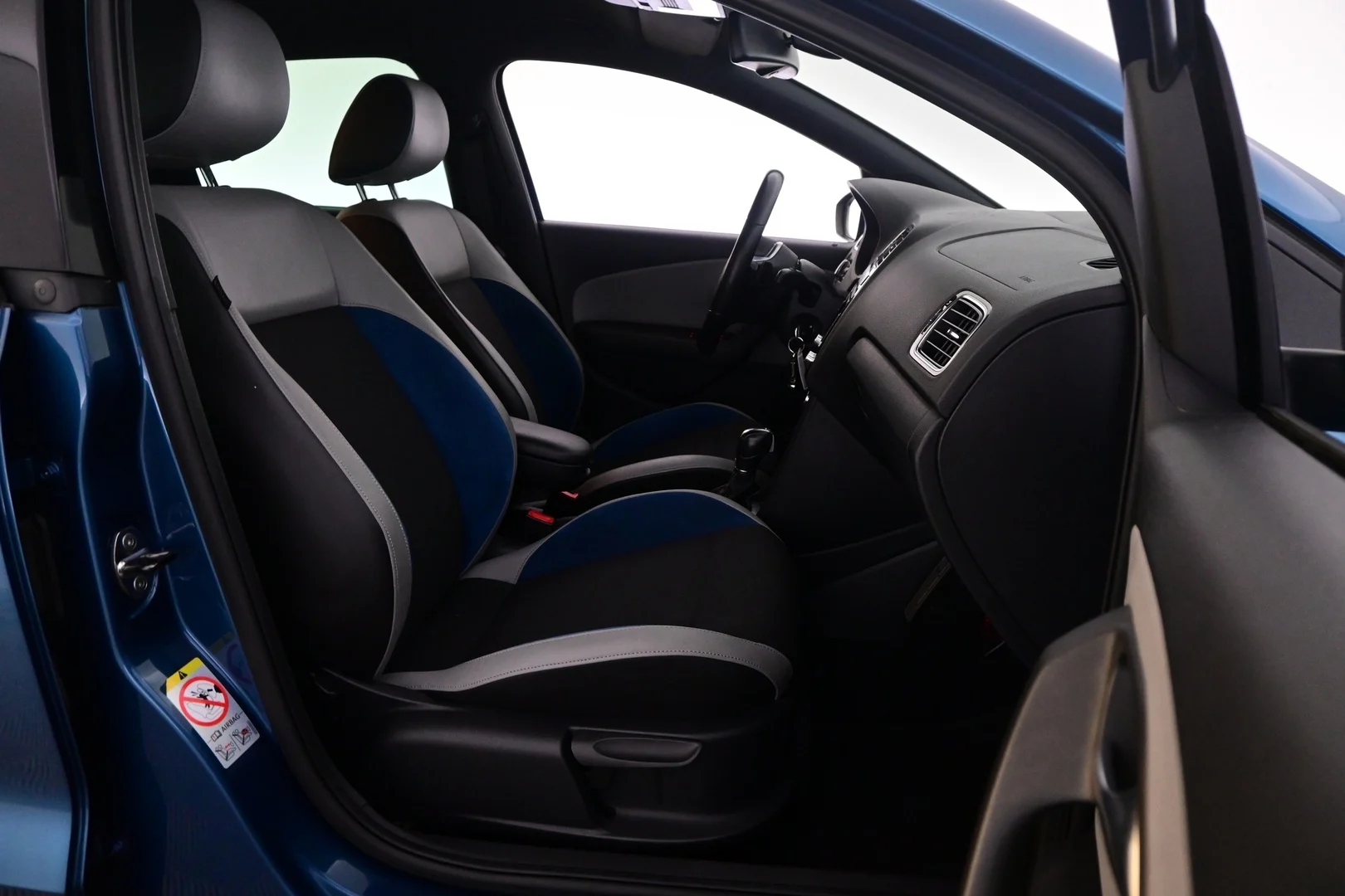 Car Image - 4aHSANAyxPEsyUGKEwj9nM