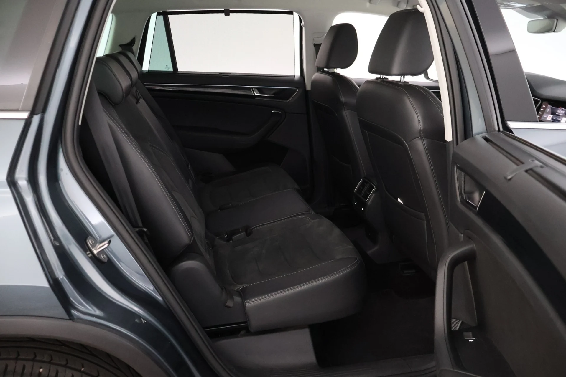 Car Image - 6JUzSTD5EVCjE8EFBwcZnj