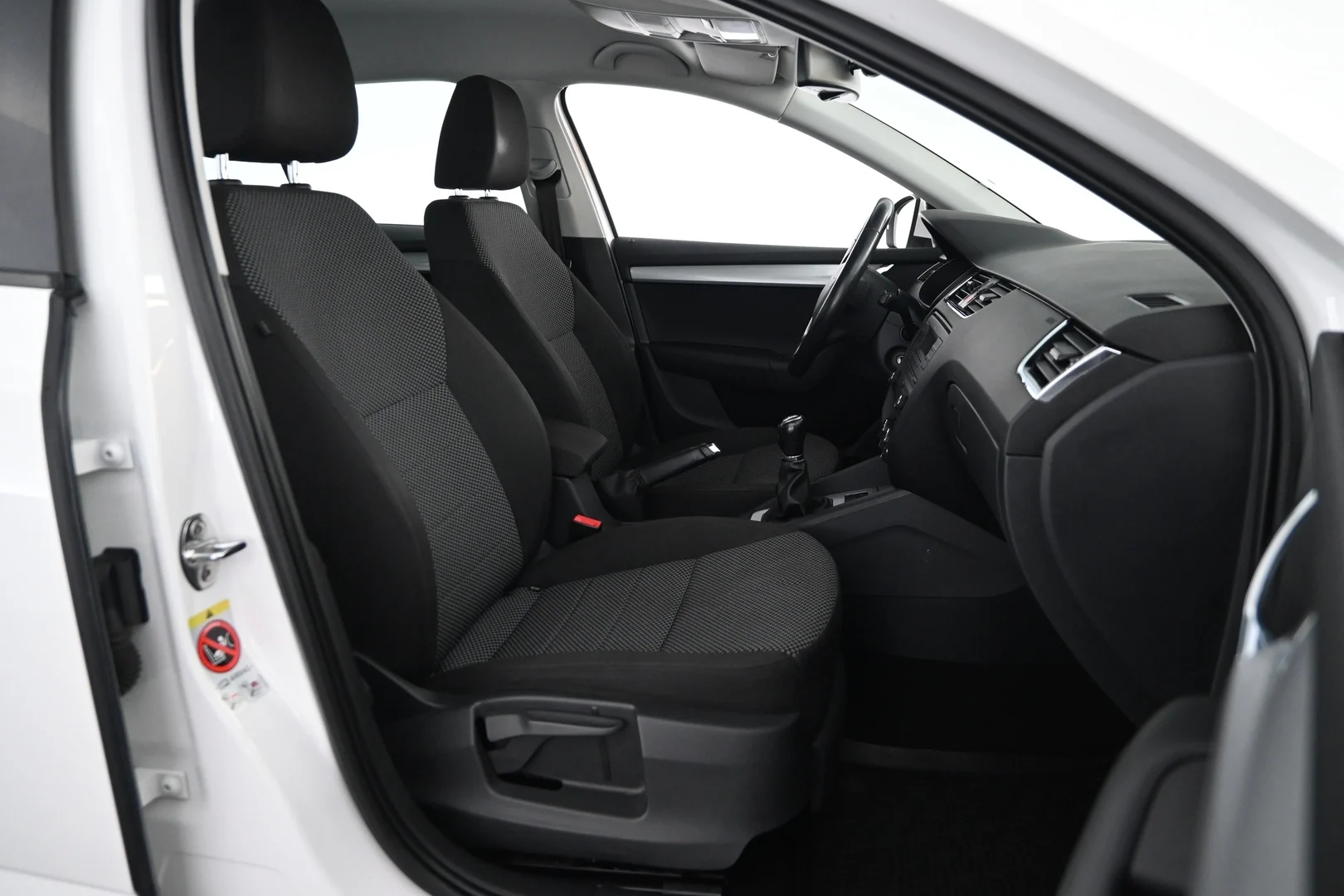 Car Image - 3Fx8TSywdG1GgV5XuIokcH