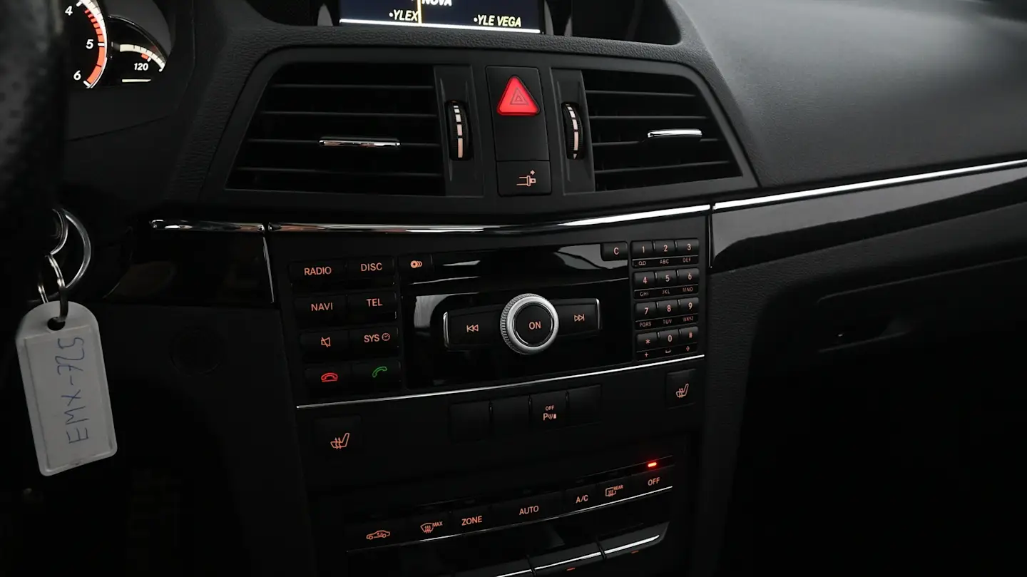 Car Image - uuBGQMucL4L9hccVBY6Mv