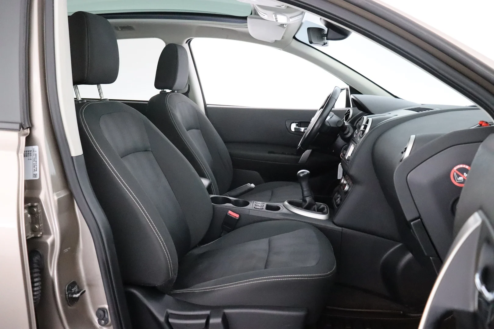 Car Image - 638oaVML62YHJ3TvIYfEEk