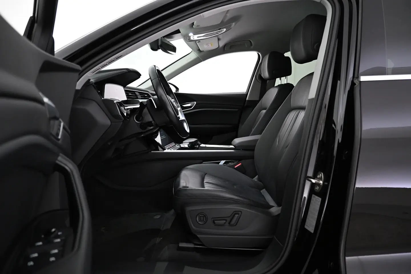 Car Image - 6xNgZ8RcXHmW7k8g8nsCAc