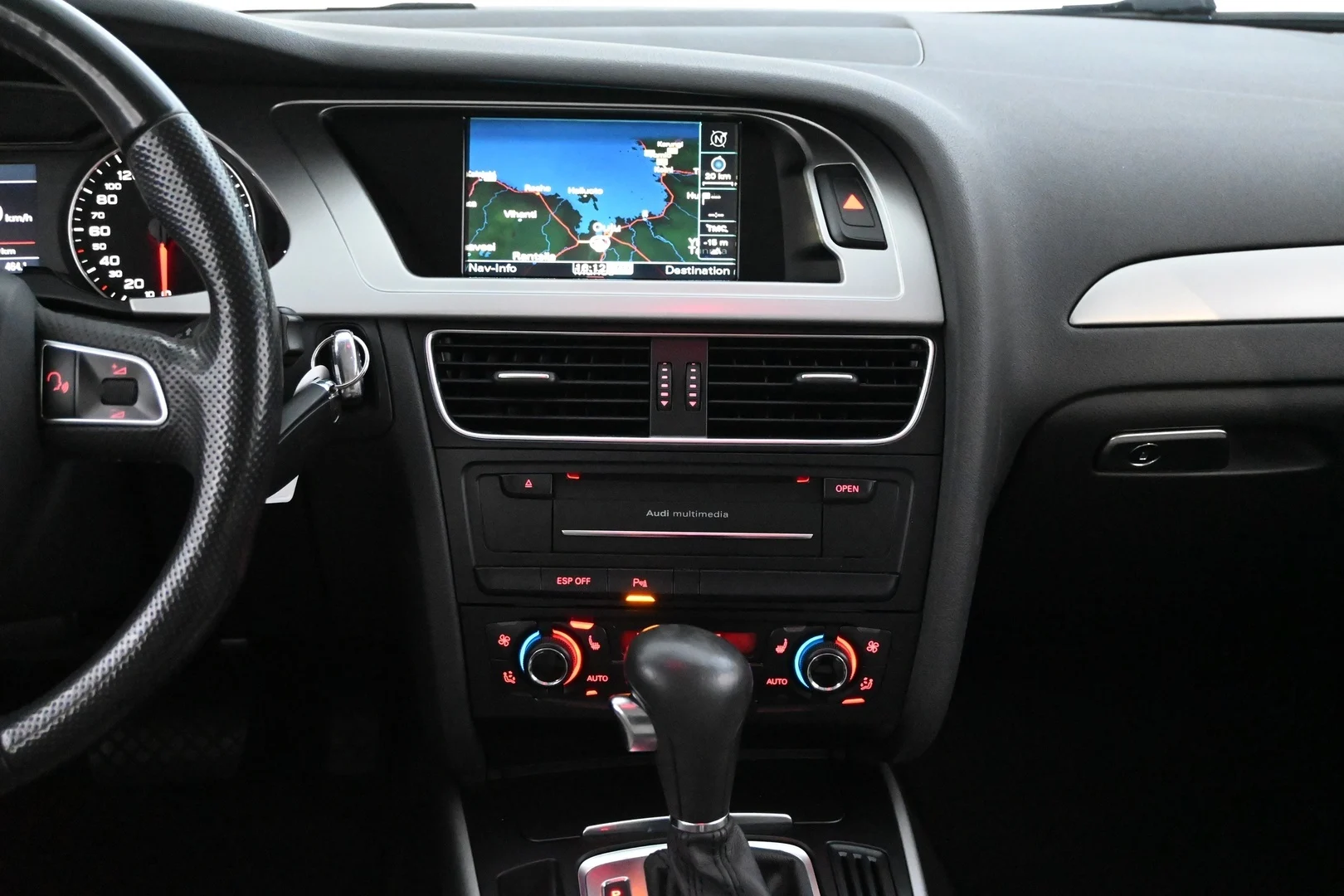 Car Image - zkEB4FGRwrl4XafVvgYa5