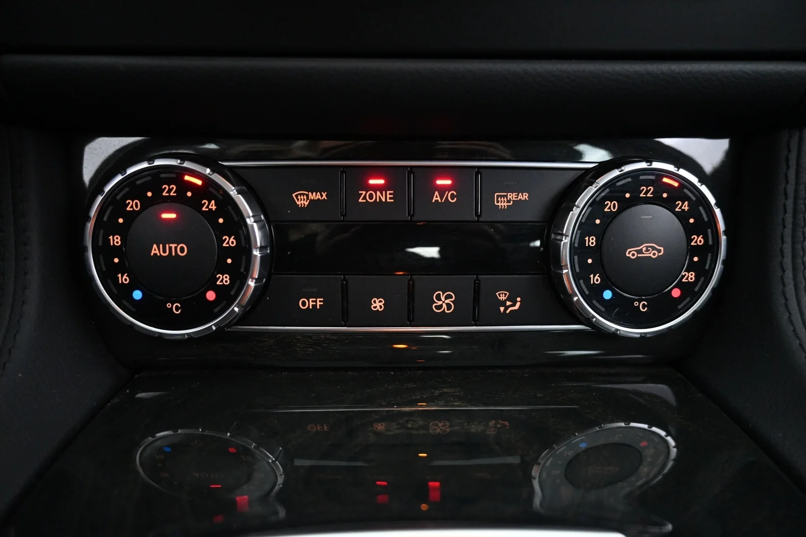 Car Image - 4UybfMvqlRa3Wusjx0LfE3