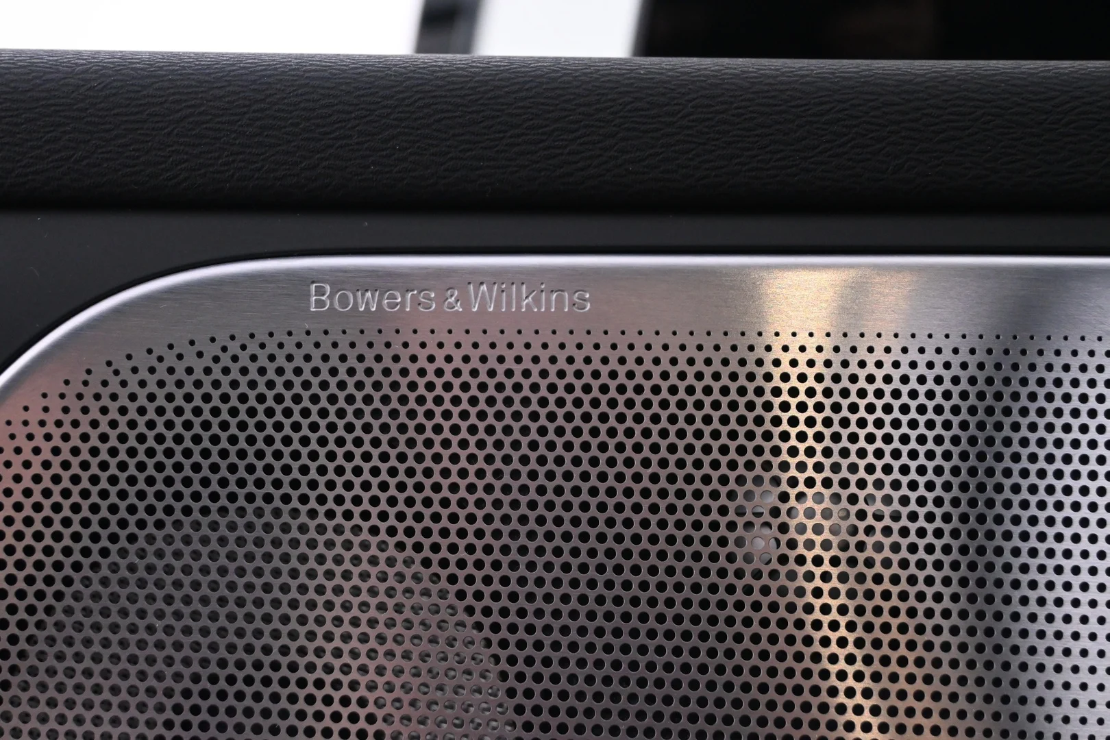 Car Image - 3bzAmxaplGNzHkvYxAyWv3