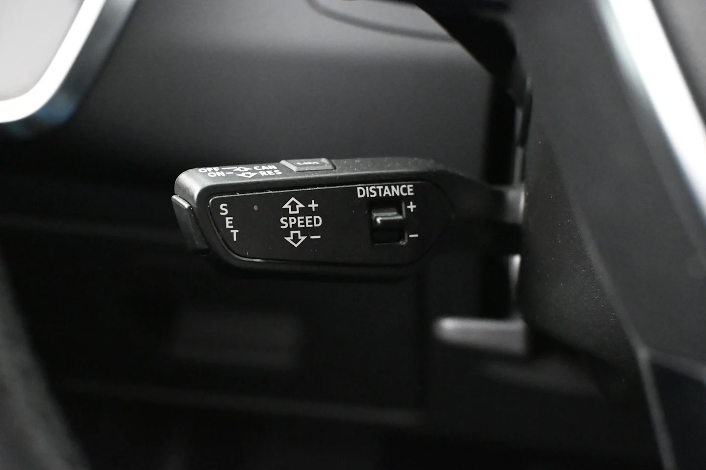 Car Image - 5k6ZUpbKTMxtzFBZfRBz2g