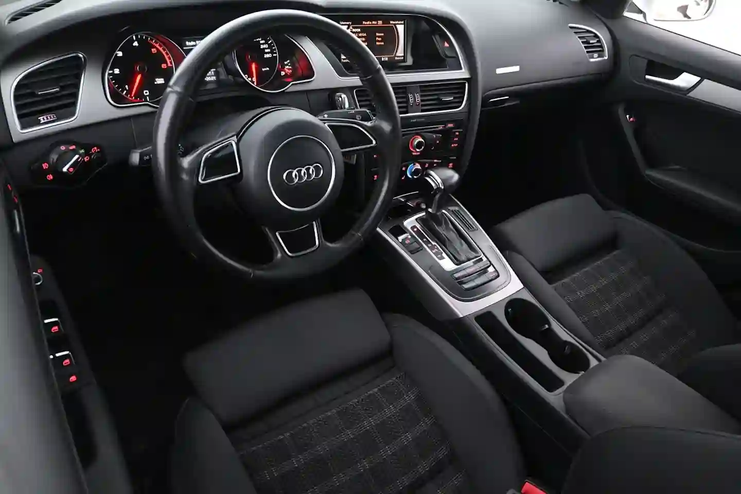 Car Image - 3Nud5uduyb0OqLlSPqjetM