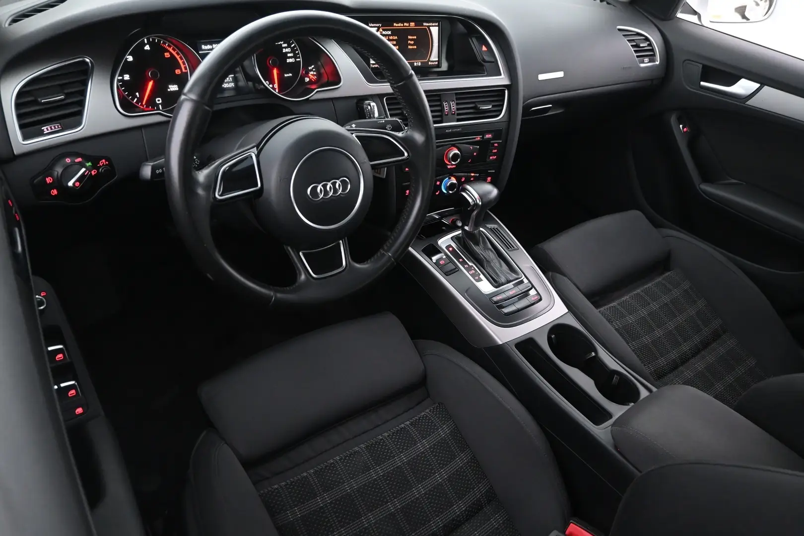 Car Image - 3Nud5uduyb0OqLlSPqjetM