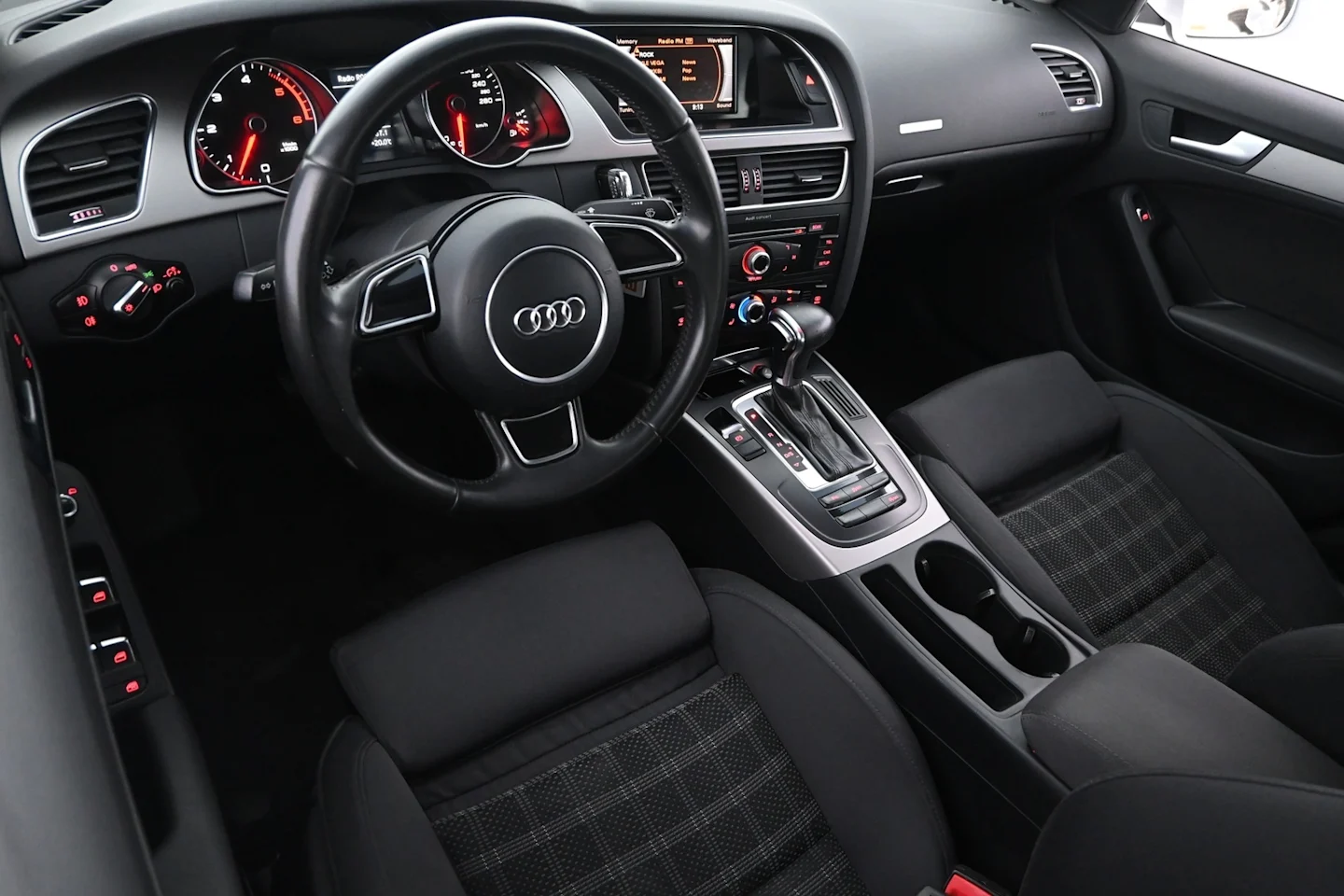Car Image - 3Nud5uduyb0OqLlSPqjetM