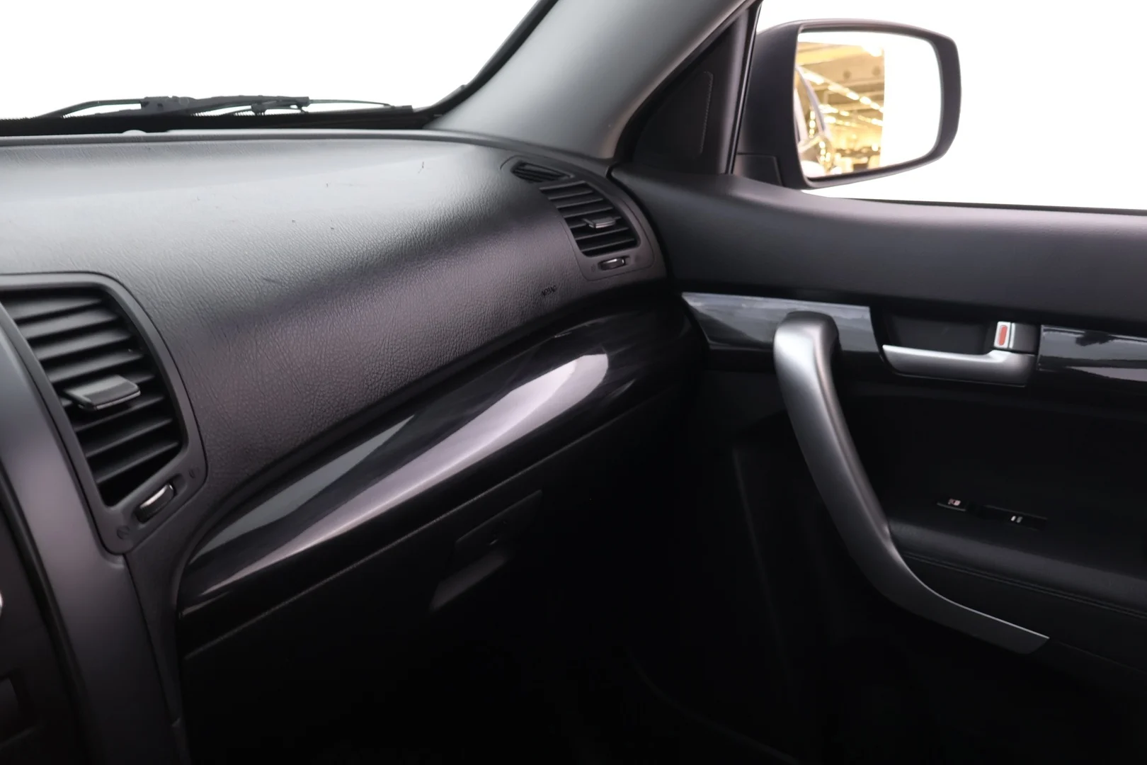 Car Image - 4U5YUhYt6j7iNenJgVWu73