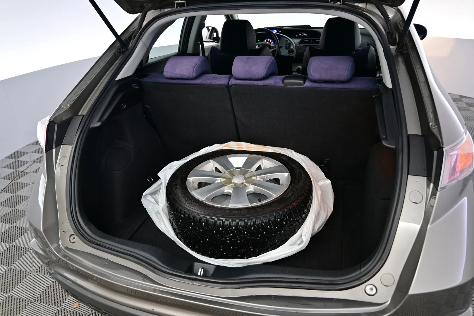 Car Image - 64oV3hbmqswDfXsvXmrWLr