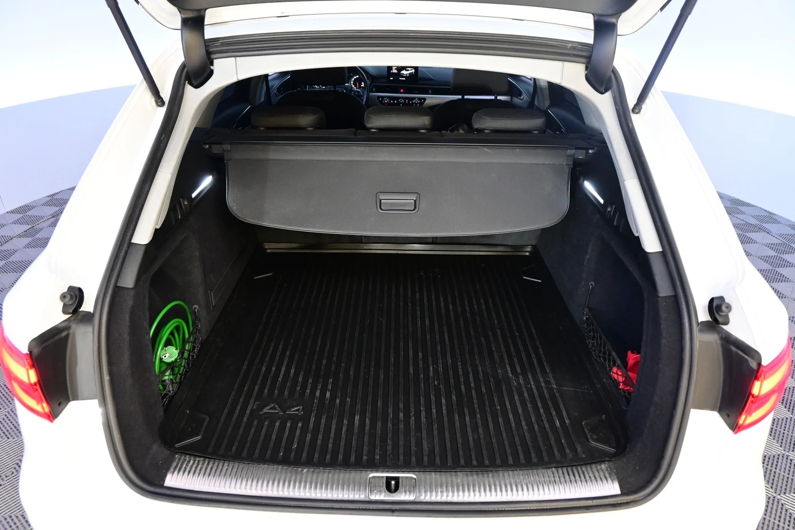 Car Image - 4lJ3ZGVZrAE1ycofdlztTn