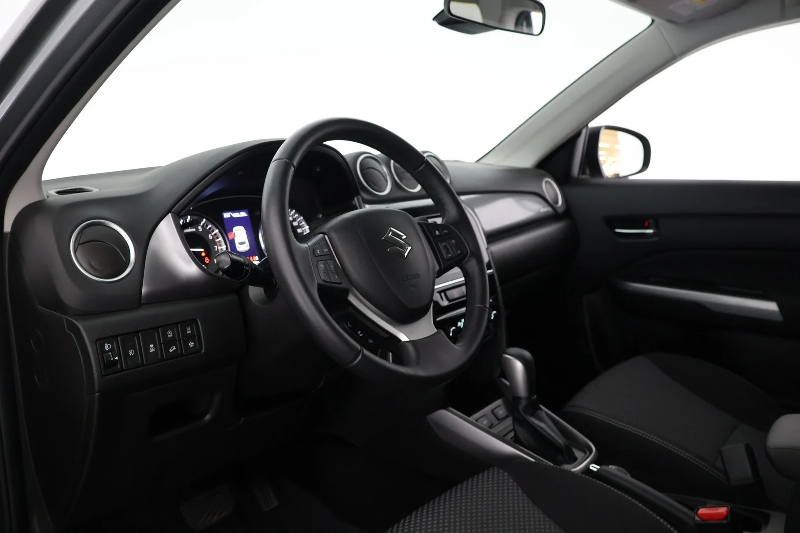 Car Image - 7fU0akzHySbg412IrluBmt