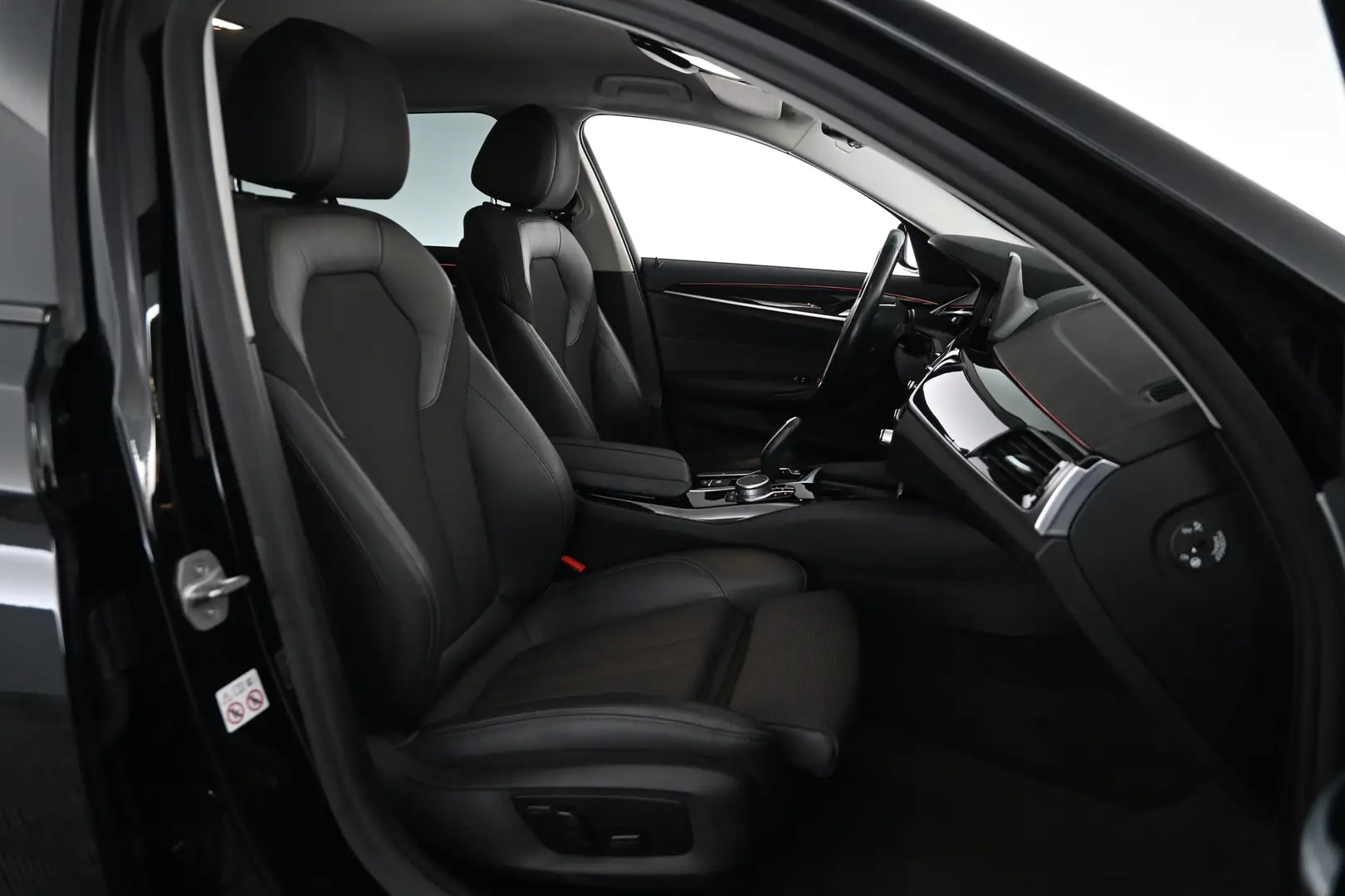 Car Image - 3Qhsg2HwAeOZOAYhBJILMs