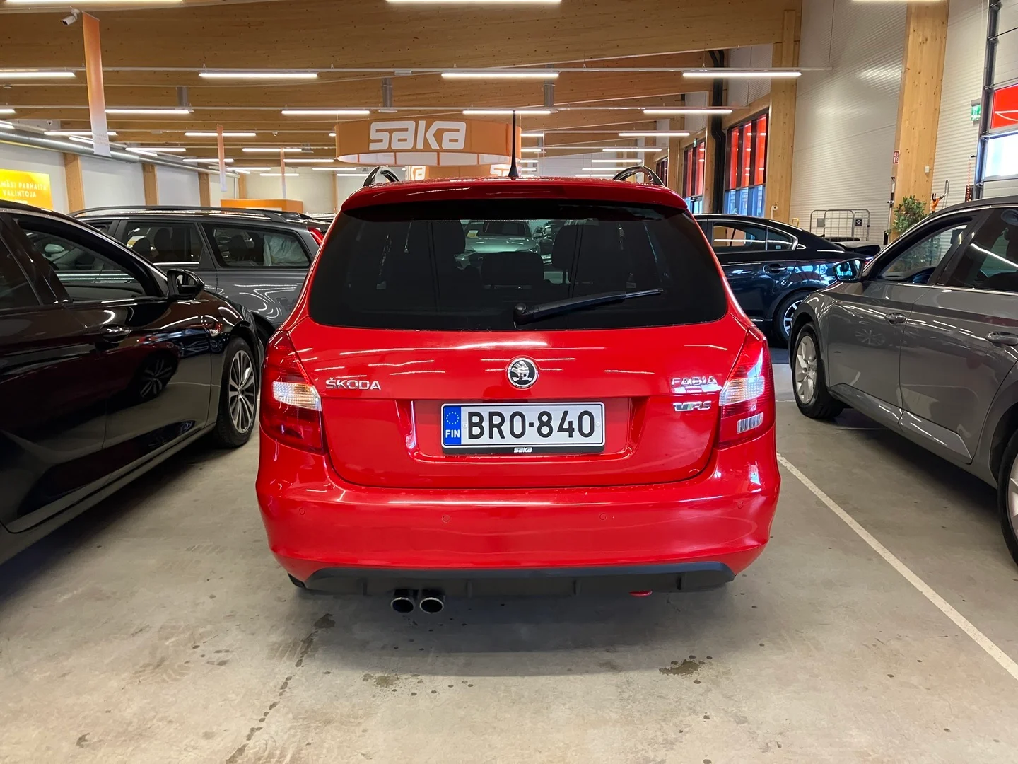 Car Image - 2oneYdaxzRE82z4yujwDCB