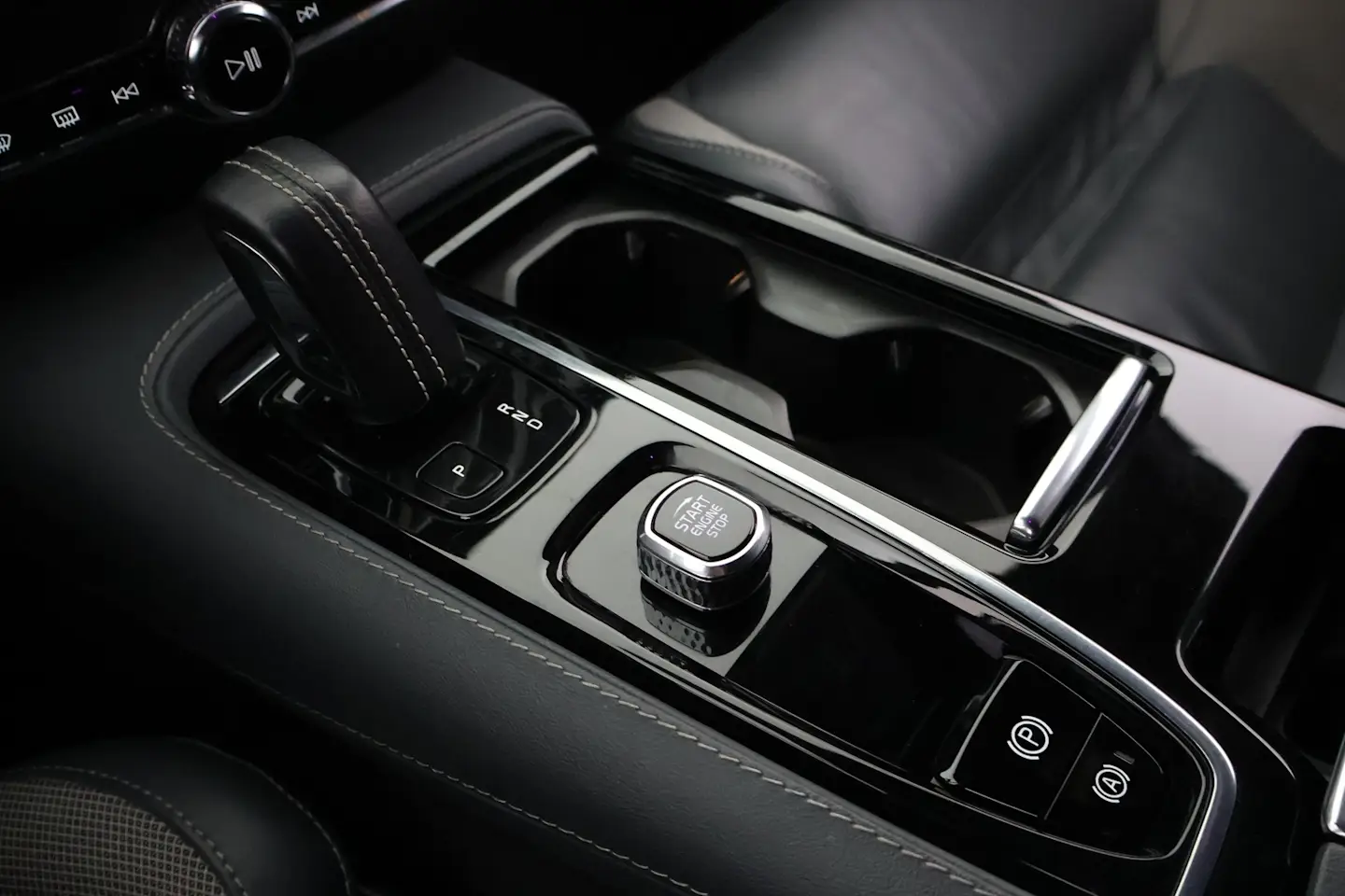 Car Image - 3uhiCVC8M0BuOMniQkR9yc