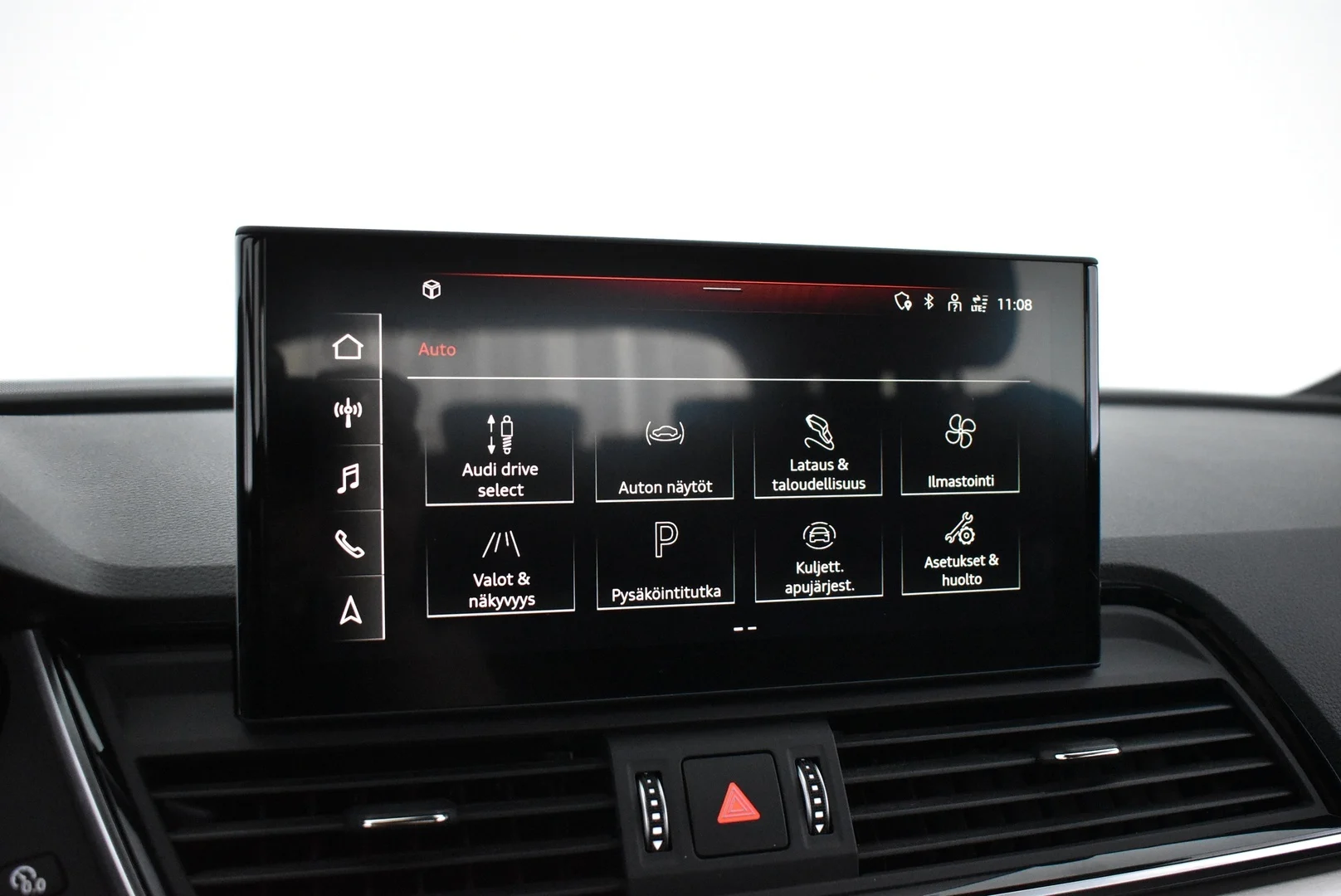 Car Image - 4LrhCw6ytbHGItGXptBhhN