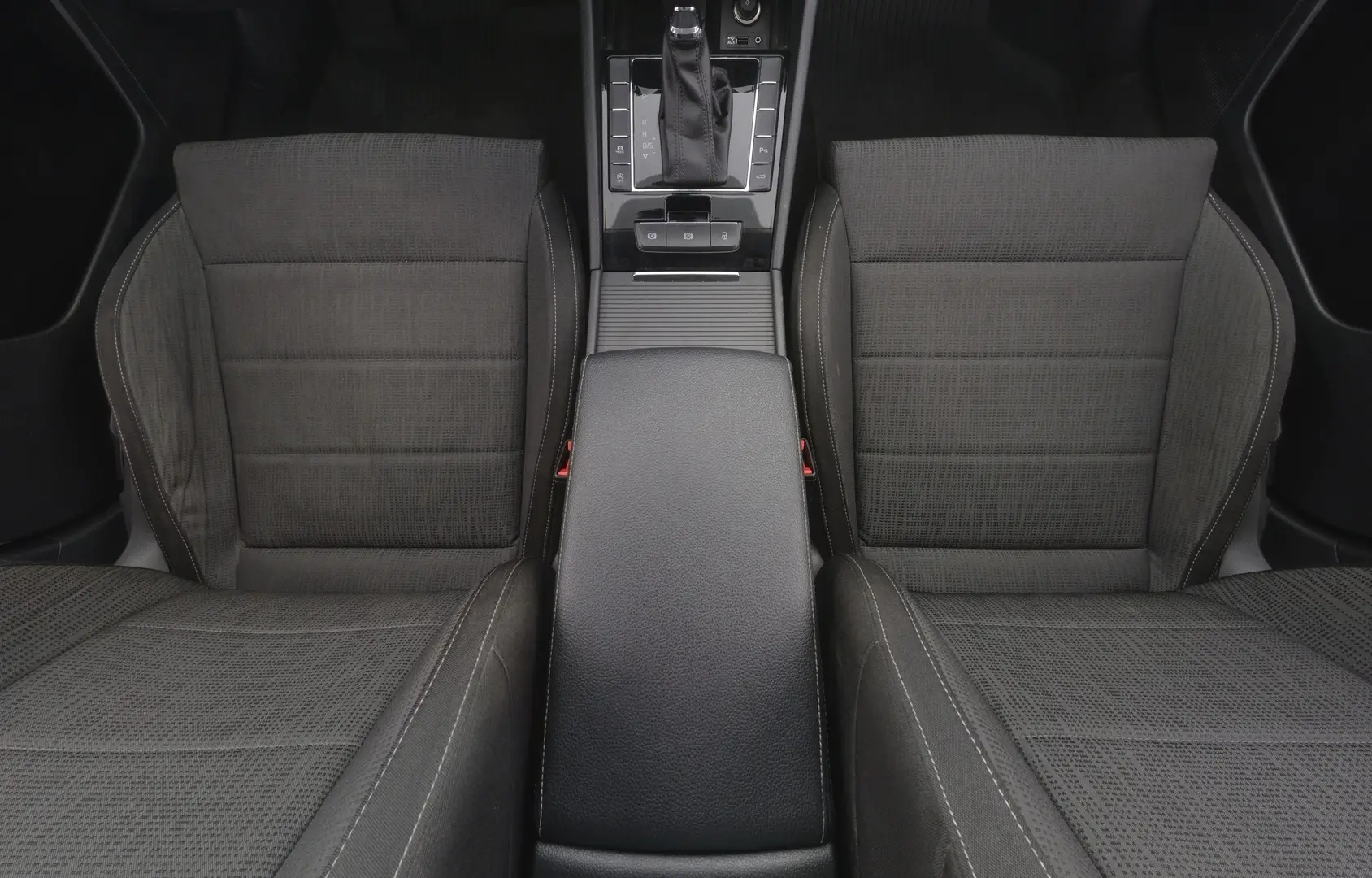 Car Image - 4MmlAYZ3hQvkSh8w4JYmfI