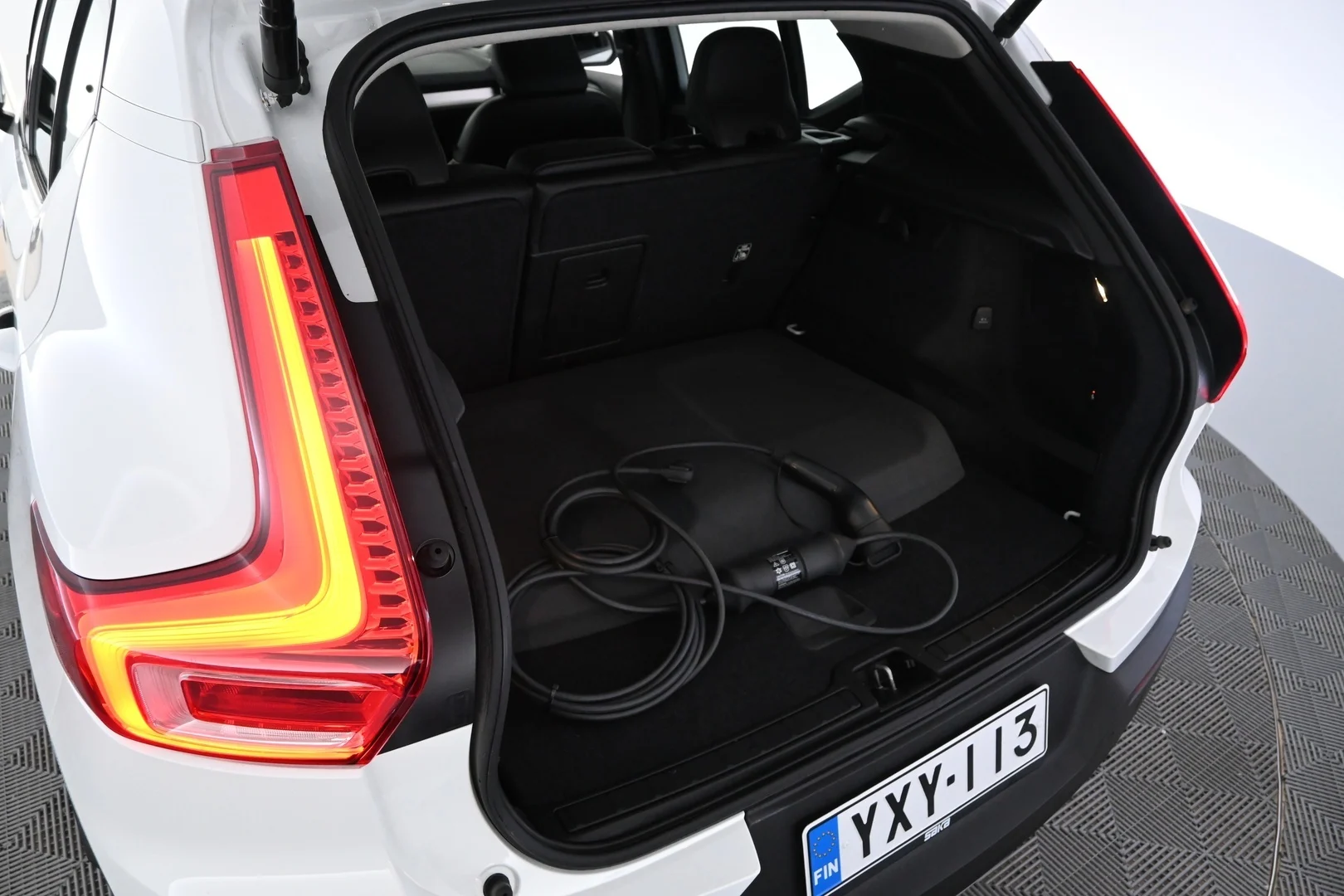 Car Image - 5b2Ppoqeoq4ZGXRFARIh0q