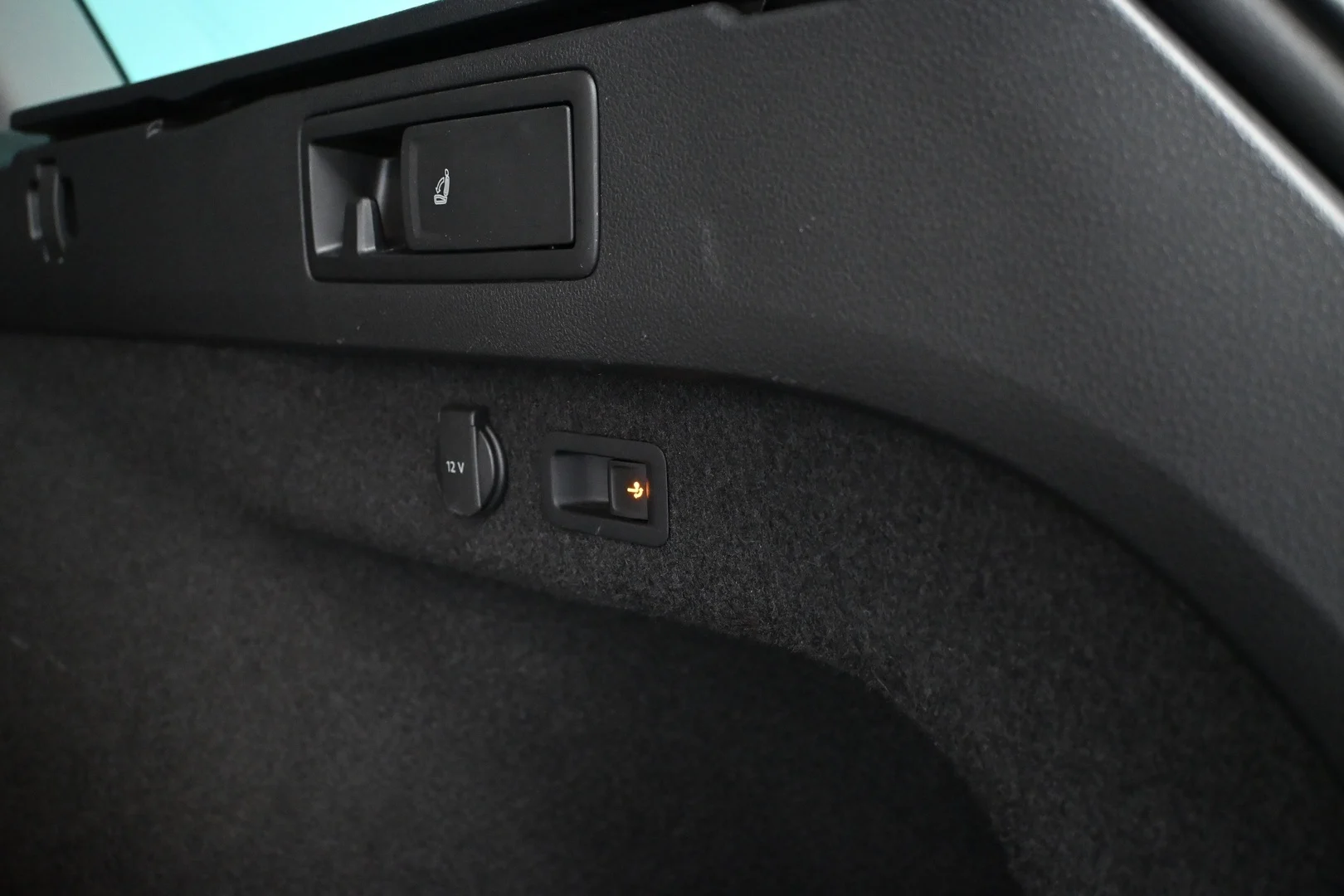 Car Image - 3idsQhScSNLE0G7fRZZXb7