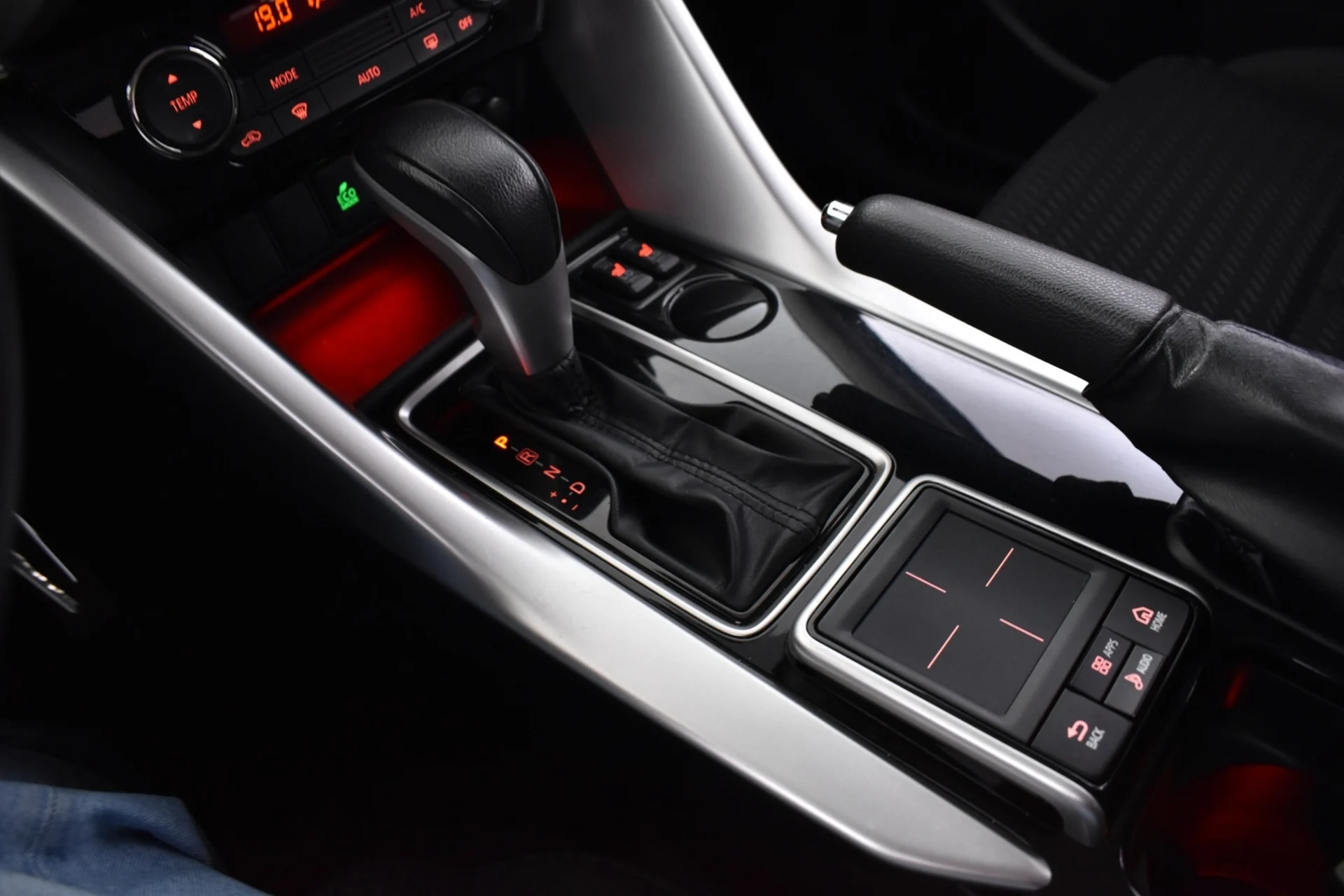 Car Image - 6eHbxpjQ6s6LjndEMJ3nak