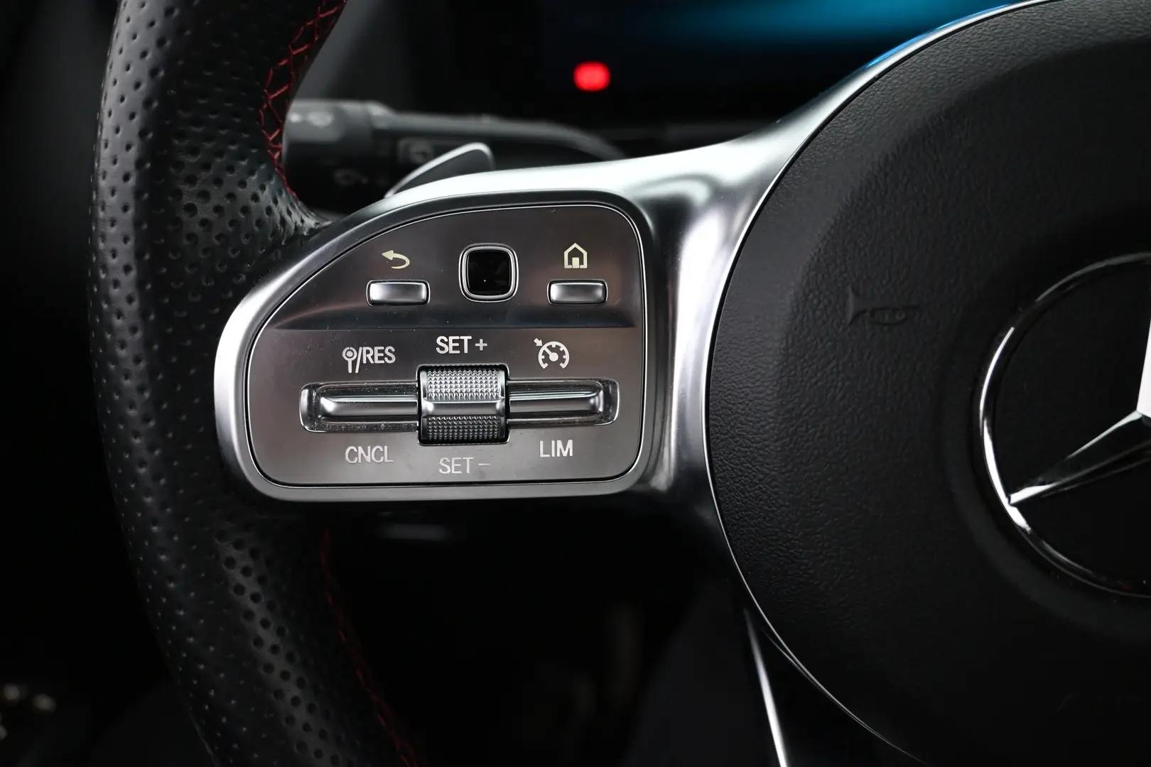 Car Image - 2KQDWapc6GLCJNZnHyX6l3