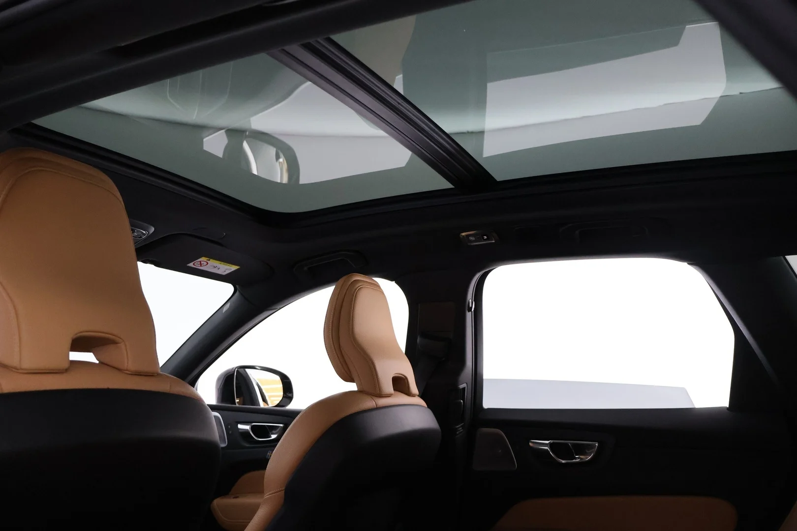 Car Image - 3r8q1zCWIIBLgrPknkBXI6