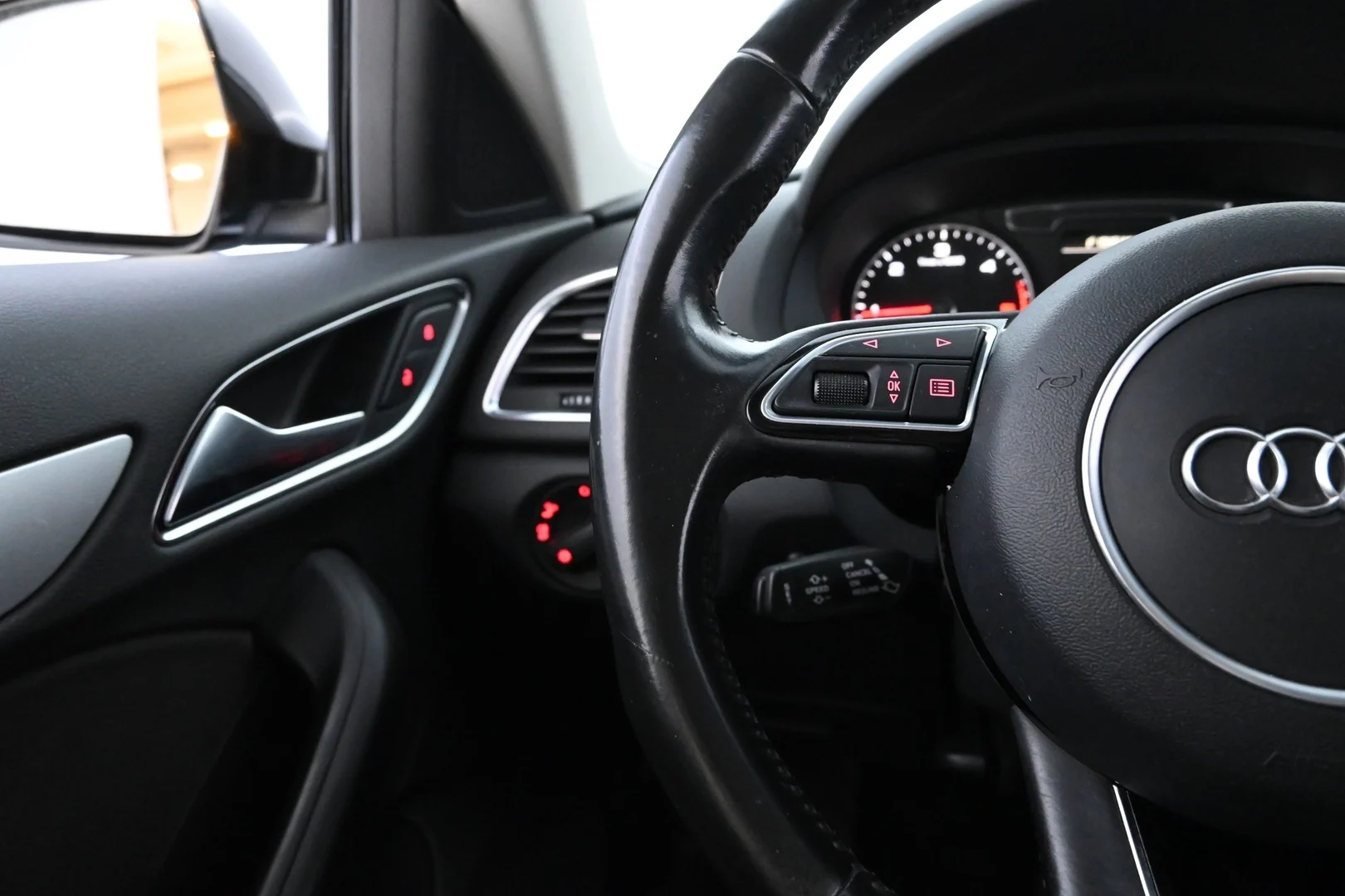 Car Image - 6KlK4TOLVBEYKd12w4mSz1