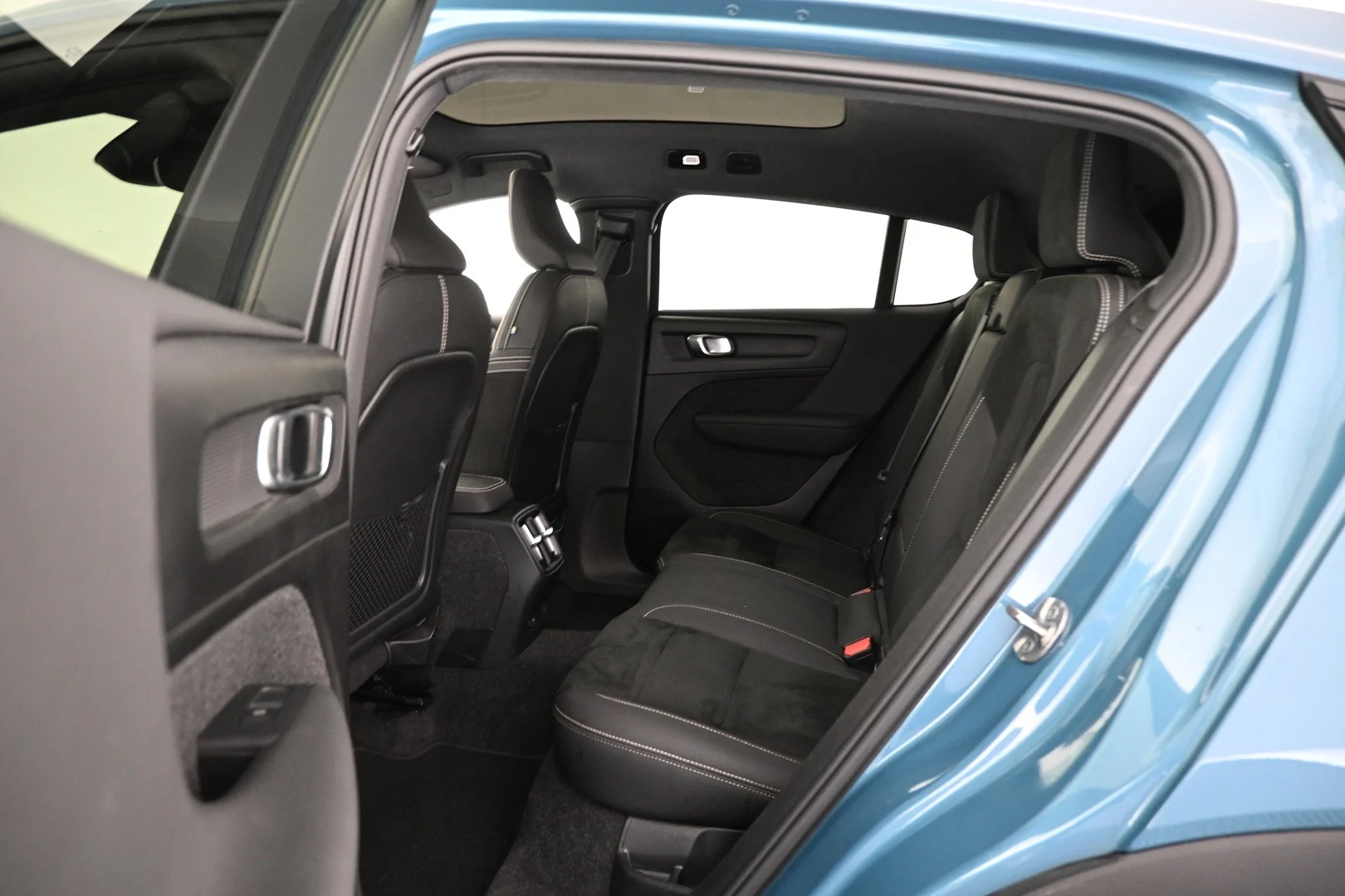 Car Image - 3RuyHySQ9lvMYydzELX1z2