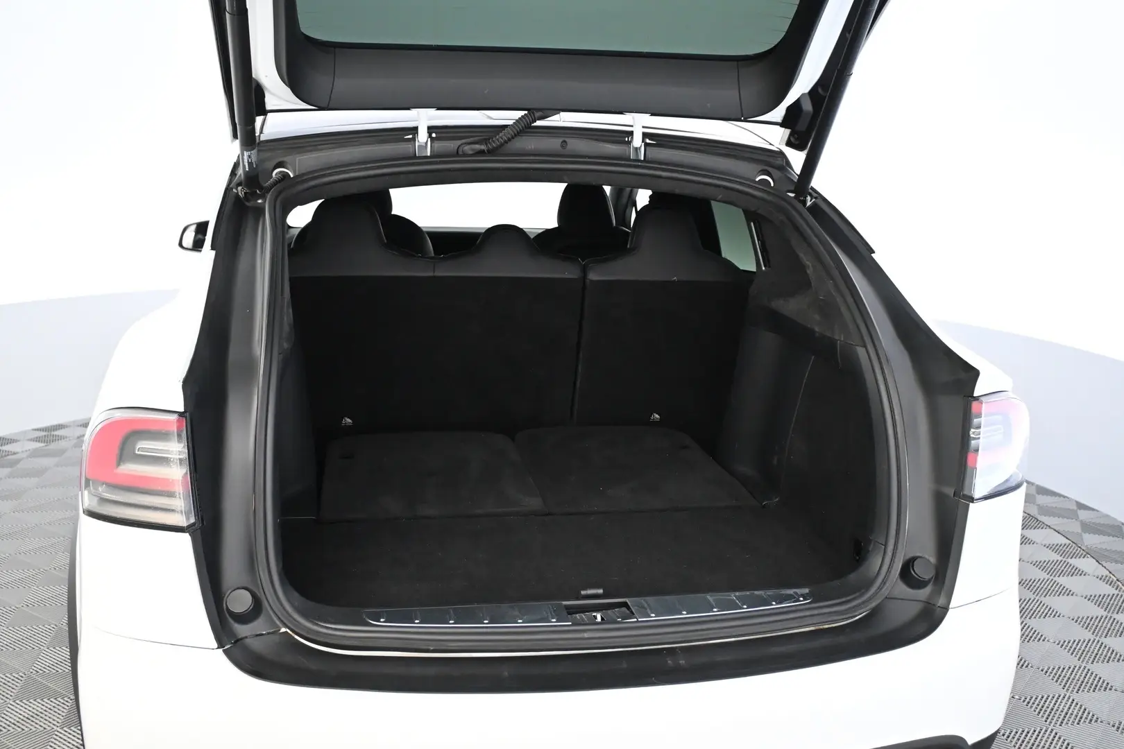 Car Image - 3stmhi3L6jjZI0UPXJ6BpL