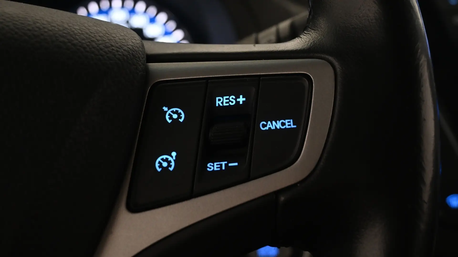 Car Image - 4jtwP0j0pJrJZrlOS2t3J