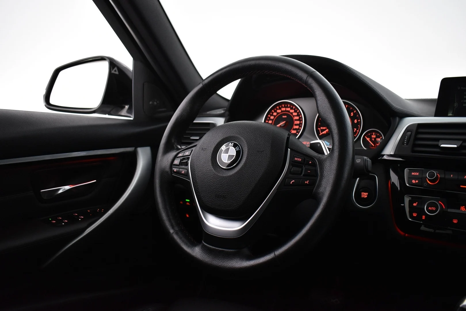Car Image - 5TT6QbM6mIShtSFeP7IjMS