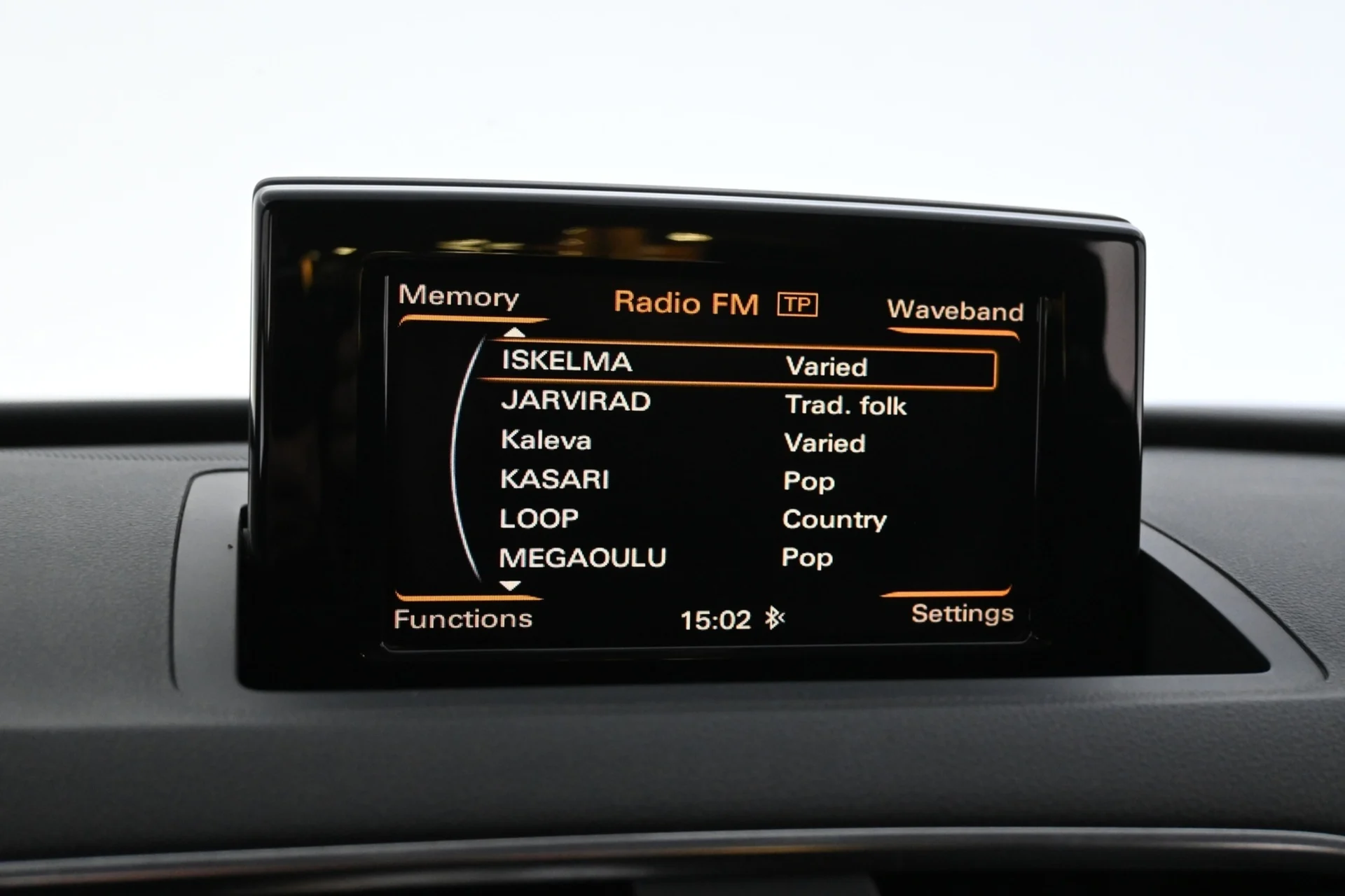 Car Image - 2d5E62loBz8VlGDLG6Rl8F