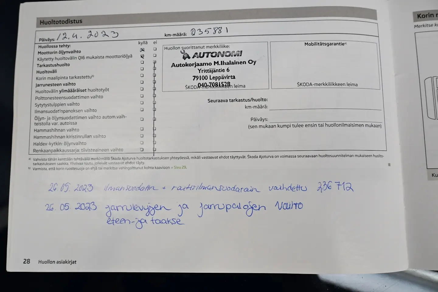 Car Image - 56taxKsT2hl0LzRaHYbKoM