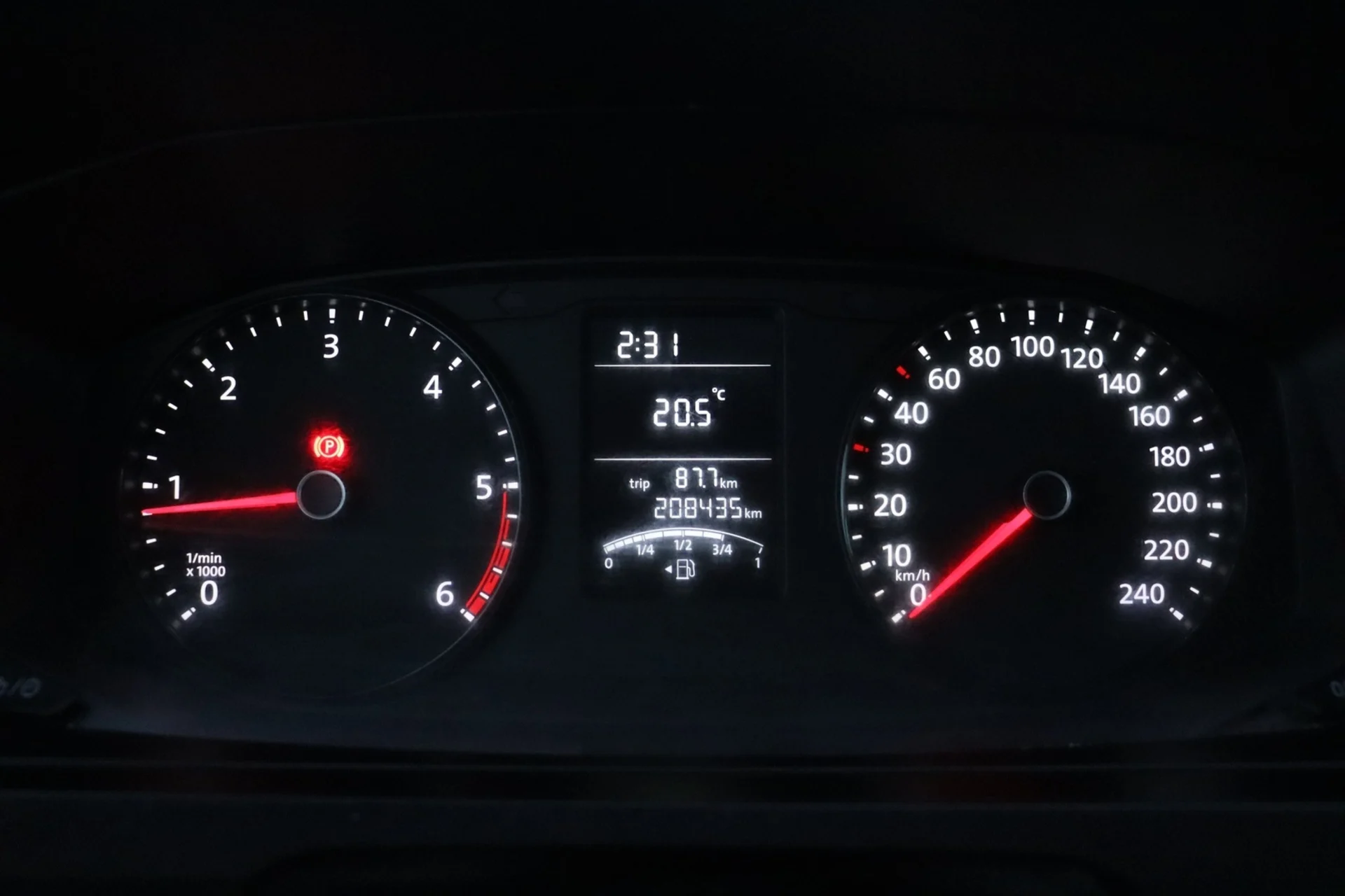 Car Image - 5YOZZQ4JNNlVicdN6fDKbD