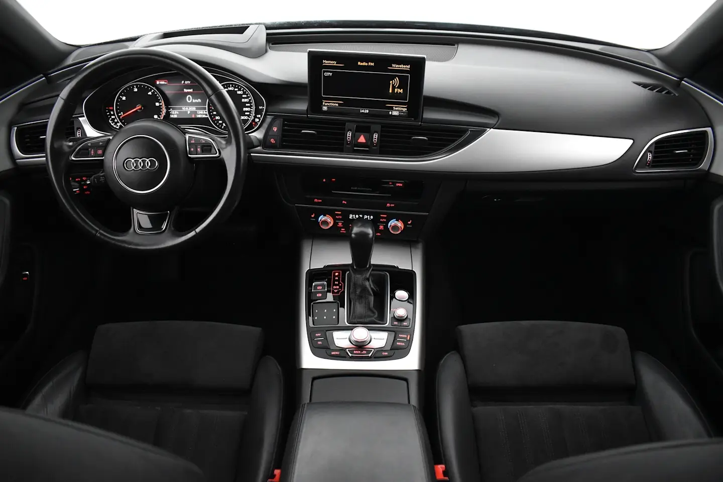 Car Image - 4kBumoMXvPpxLyhN7wTDbZ