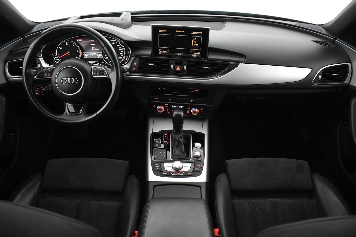 Car Image - 4kBumoMXvPpxLyhN7wTDbZ