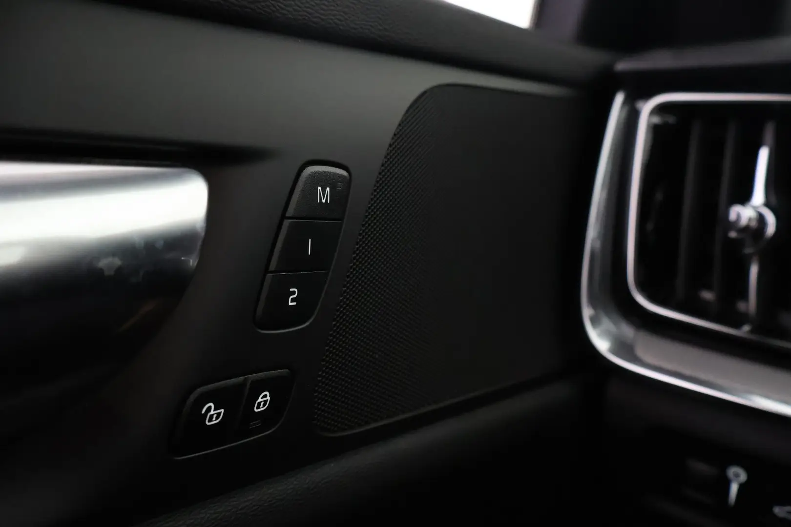Car Image - 5rOxuaS5S7bk2Qz5pUrVzq