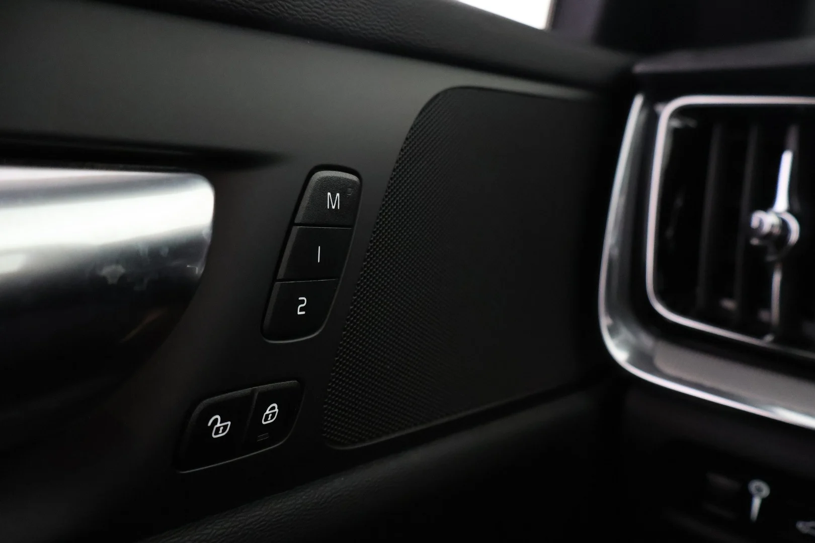 Car Image - 5rOxuaS5S7bk2Qz5pUrVzq