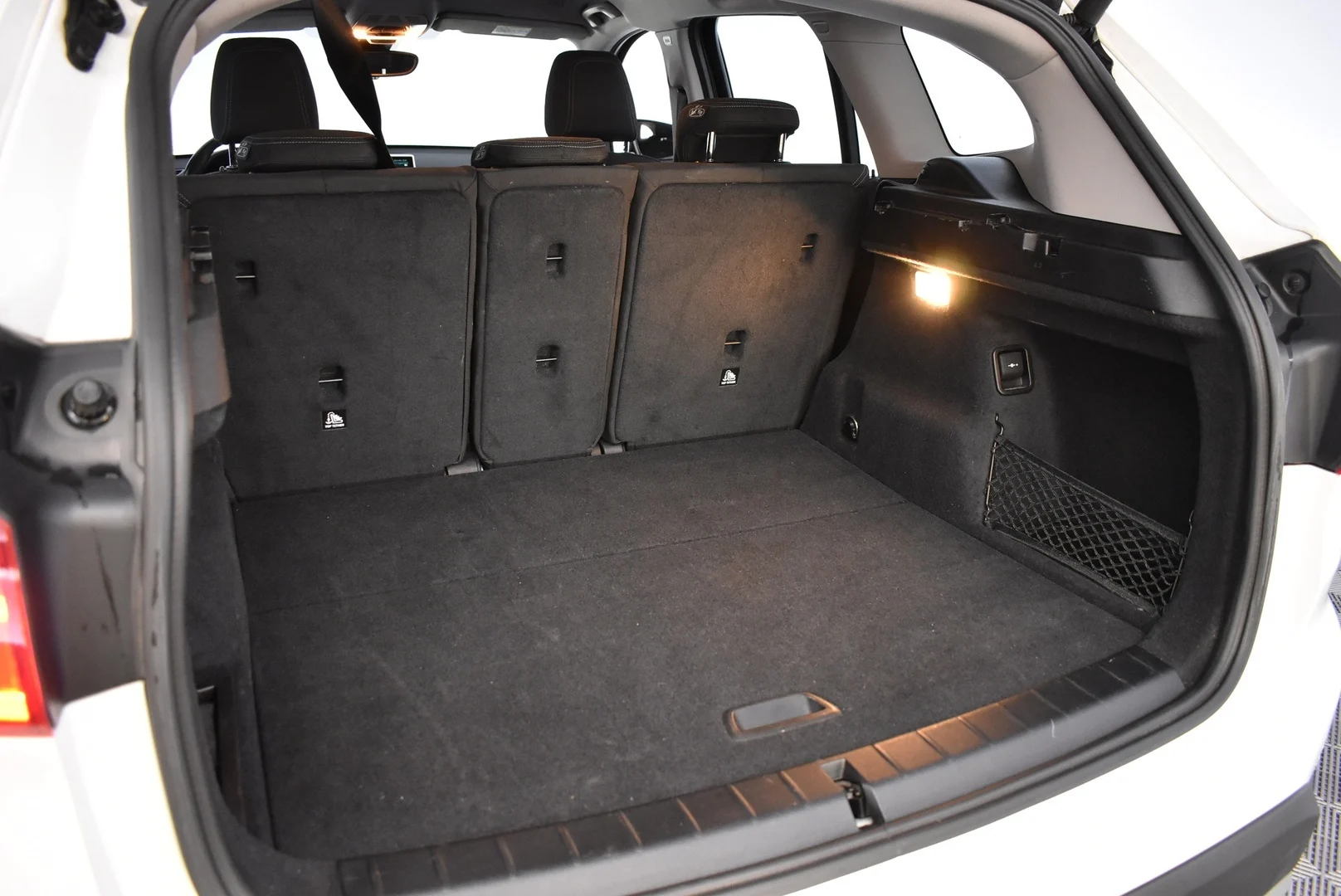 Car Image - 6o2XNZmYX1beBO0W7VWeFY