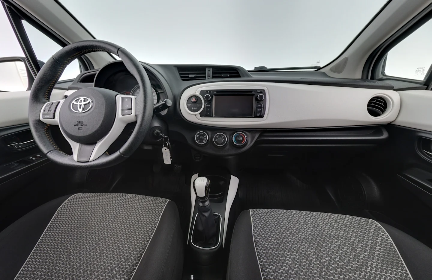 Car Image - 6dnj4EM65p2adxTteYCBGy