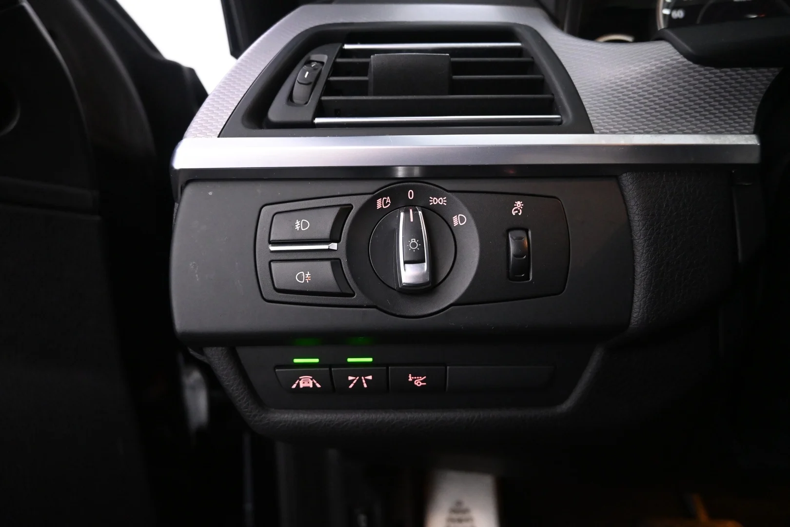 Car Image - 6Y67vXxR64rk8cxZKFQjFe