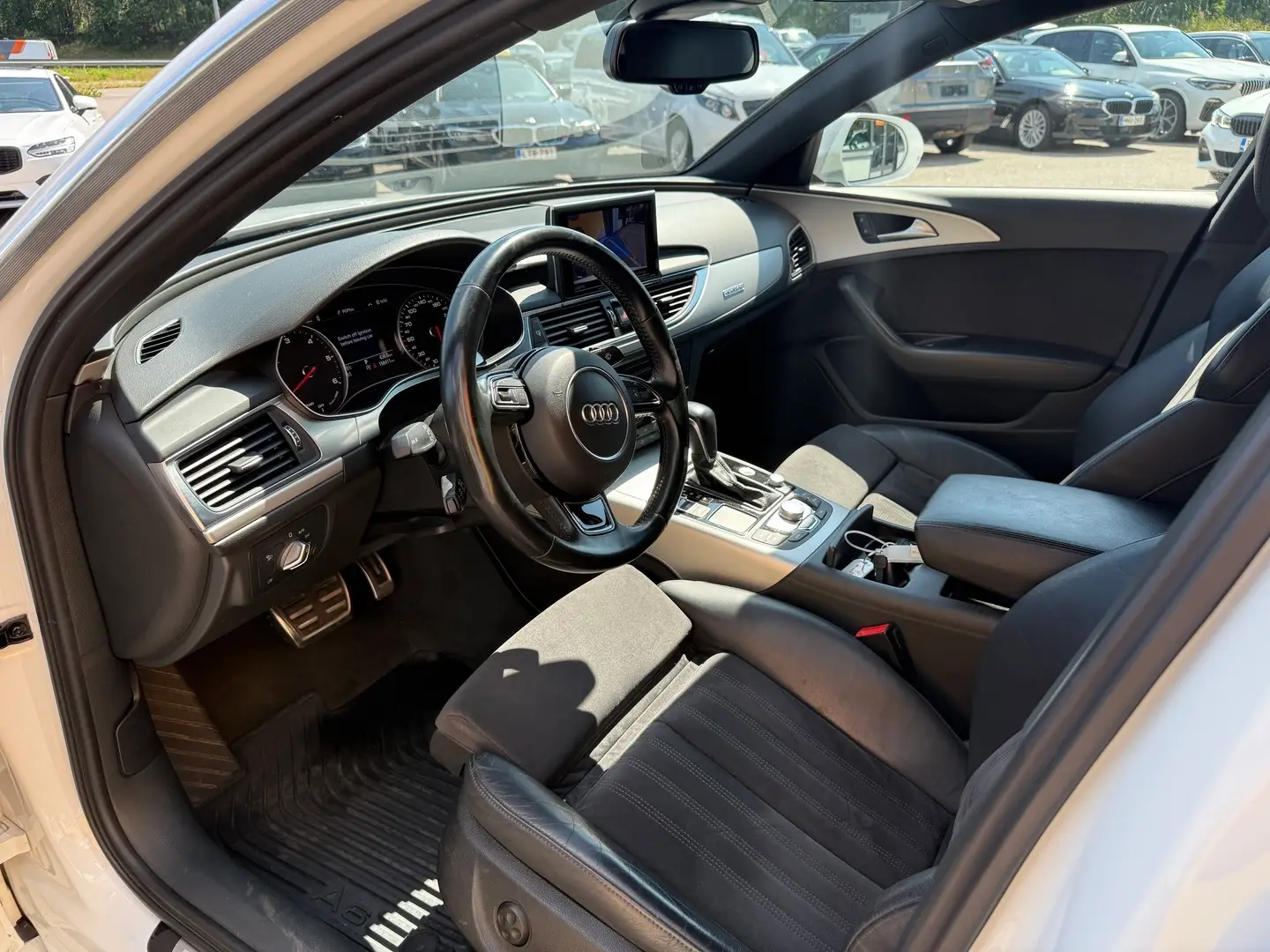 Car Image - 53IeFLSgNCNvvl6YQZlLcV