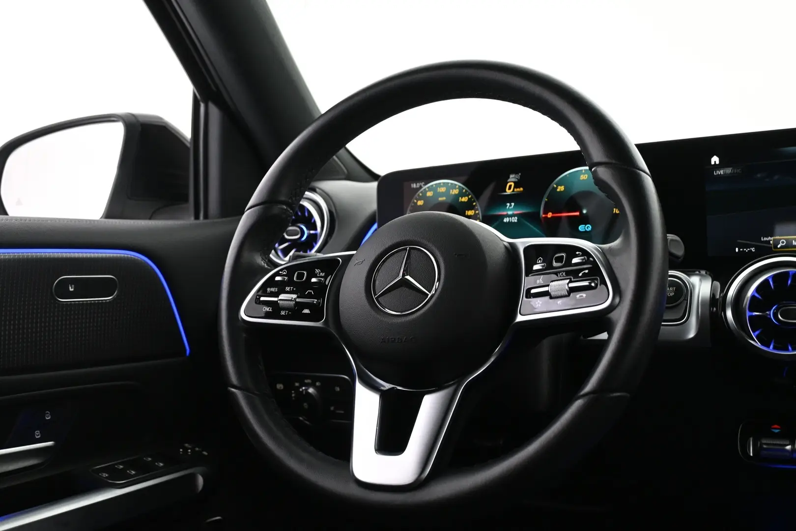 Car Image - 1D55PiIPzqSbe8ZtIx3sL2