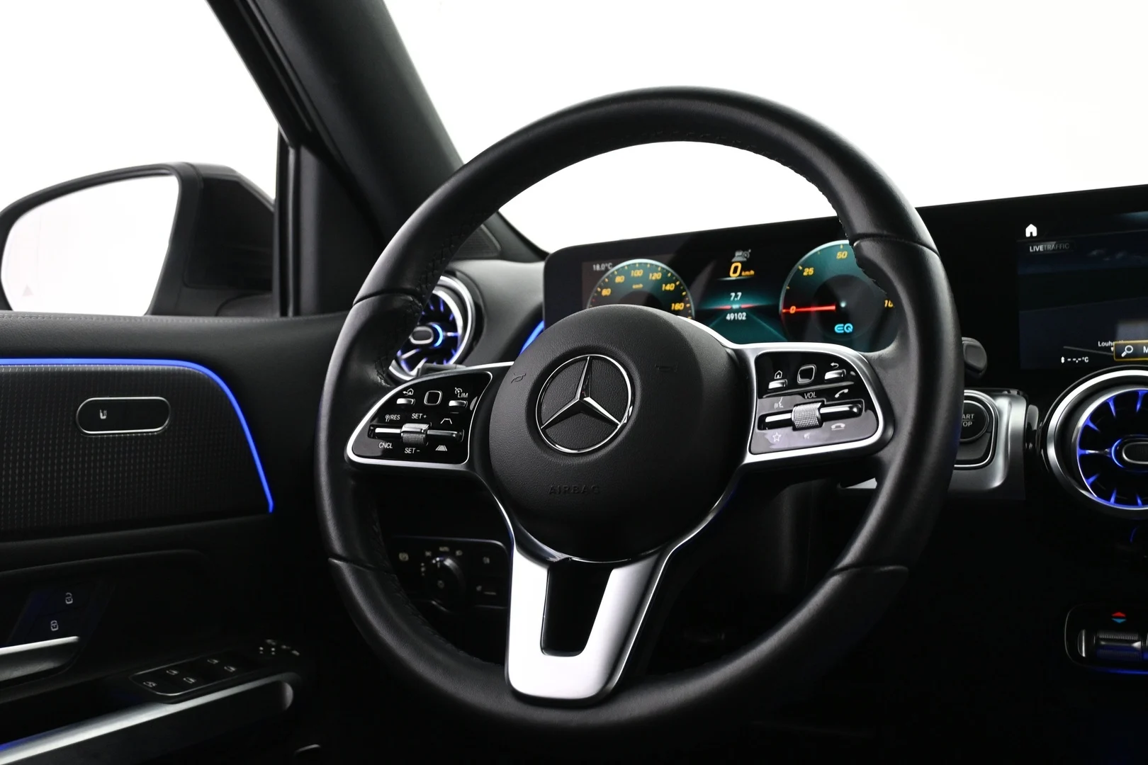 Car Image - 1D55PiIPzqSbe8ZtIx3sL2