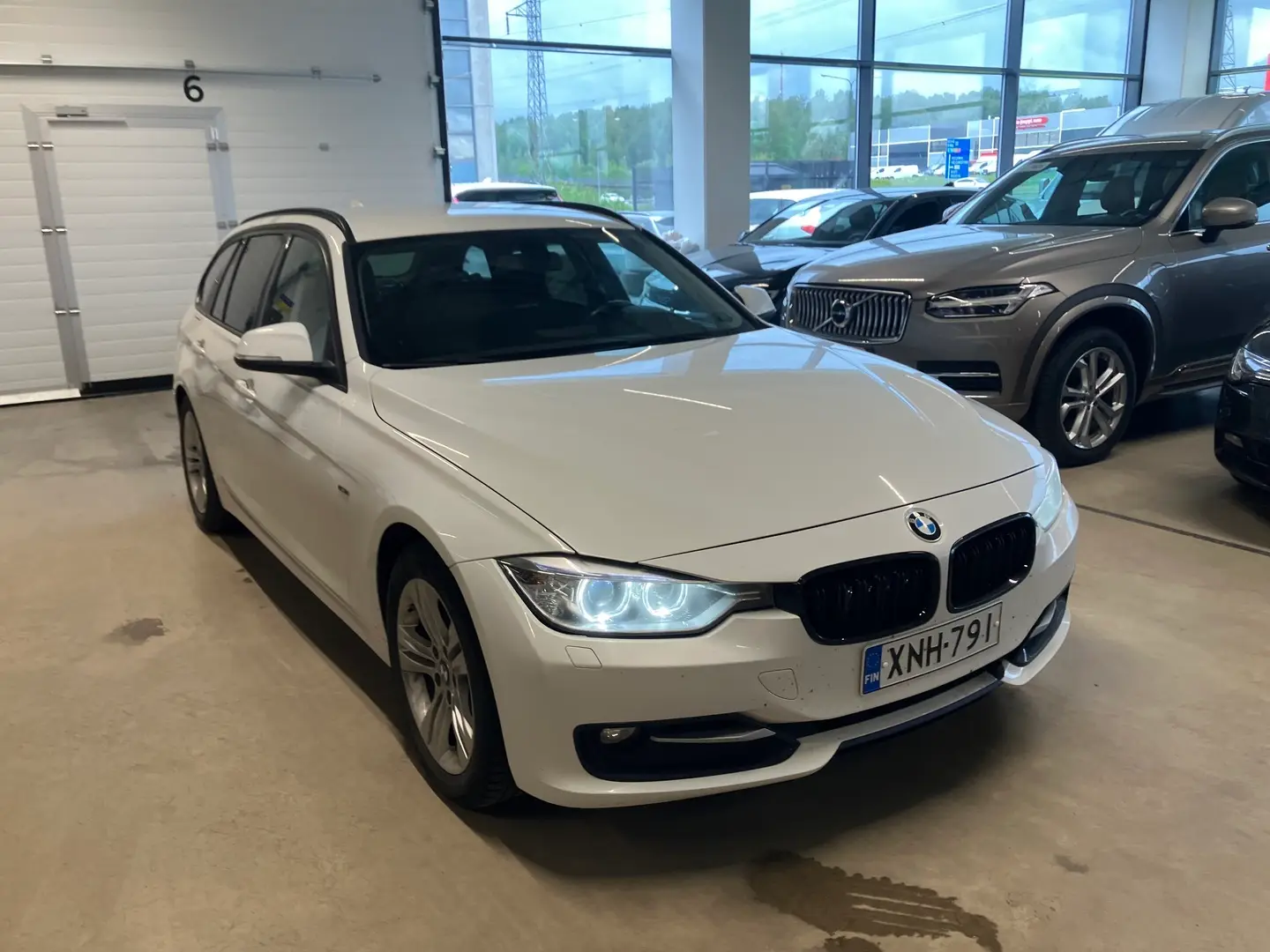 Car Image - 2Ht7cLH4F5jLak0NEpsmUe