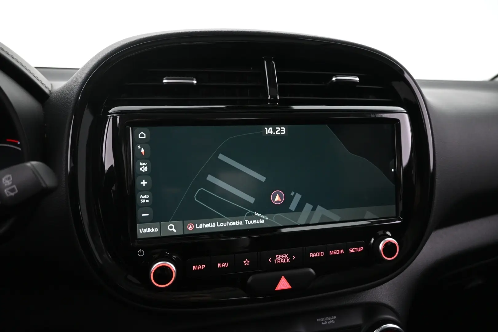Car Image - 3BnMGAGScN5WFk4l8gI5ON